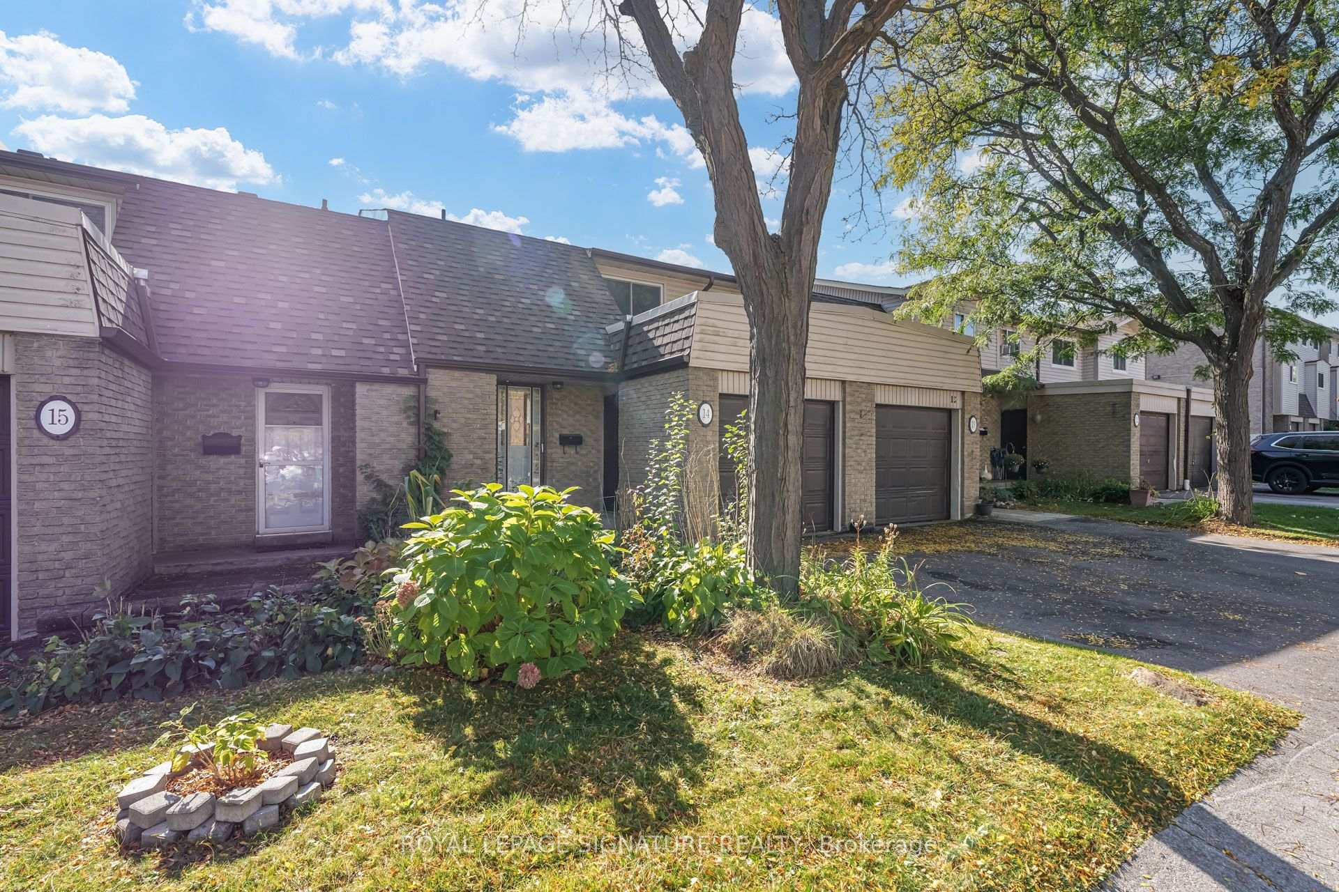 Photo 4 of Unit 14, 2340 Bromsgrove Road, Mississauga, Clarkson — HOMEH