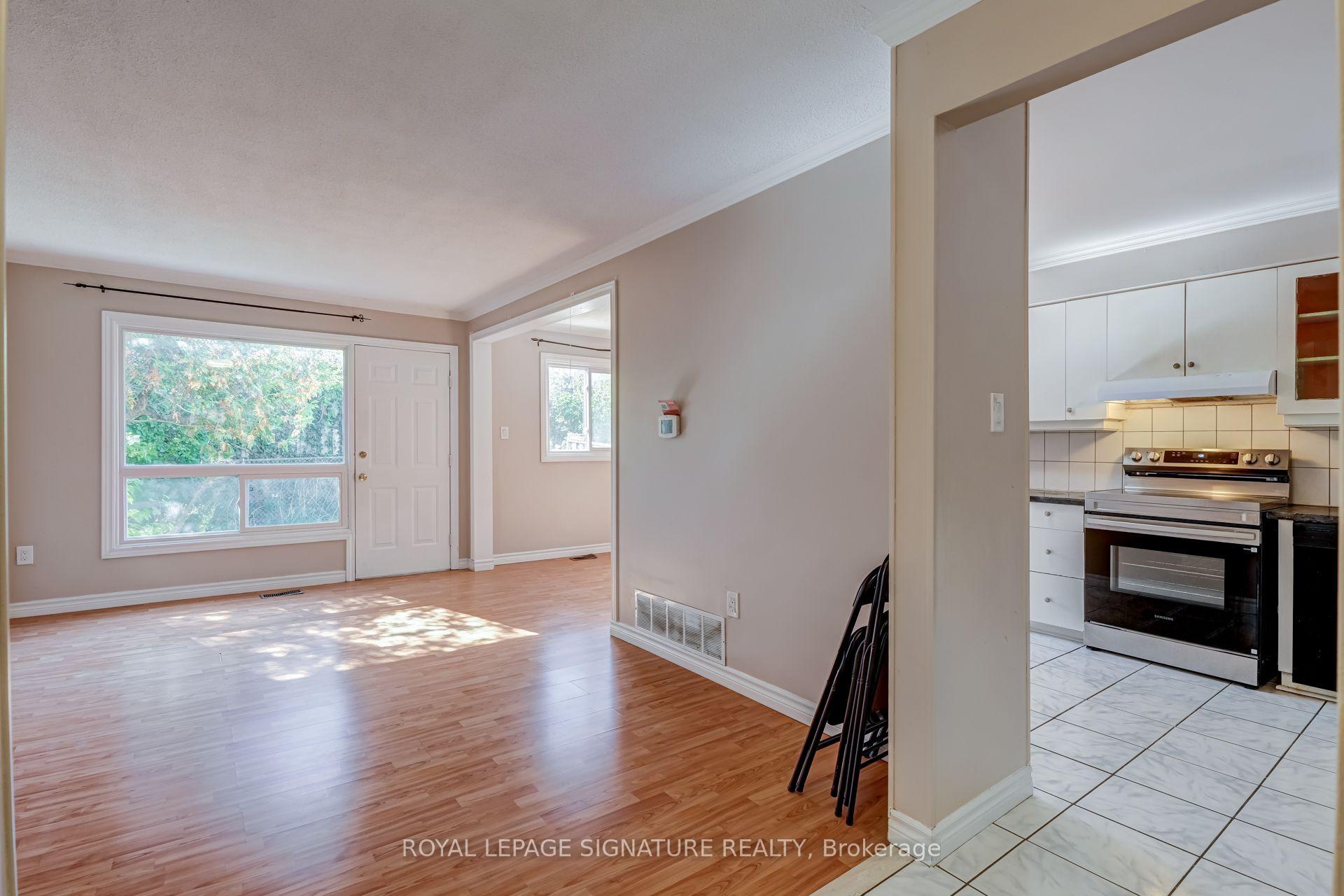 Photo 7 of Unit 14, 2340 Bromsgrove Road, Mississauga, Clarkson — HOMEH