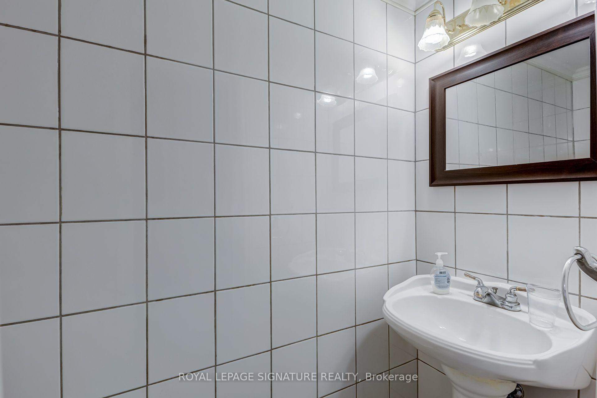 Photo 18 of Unit 14, 2340 Bromsgrove Road, Mississauga, Clarkson — HOMEH