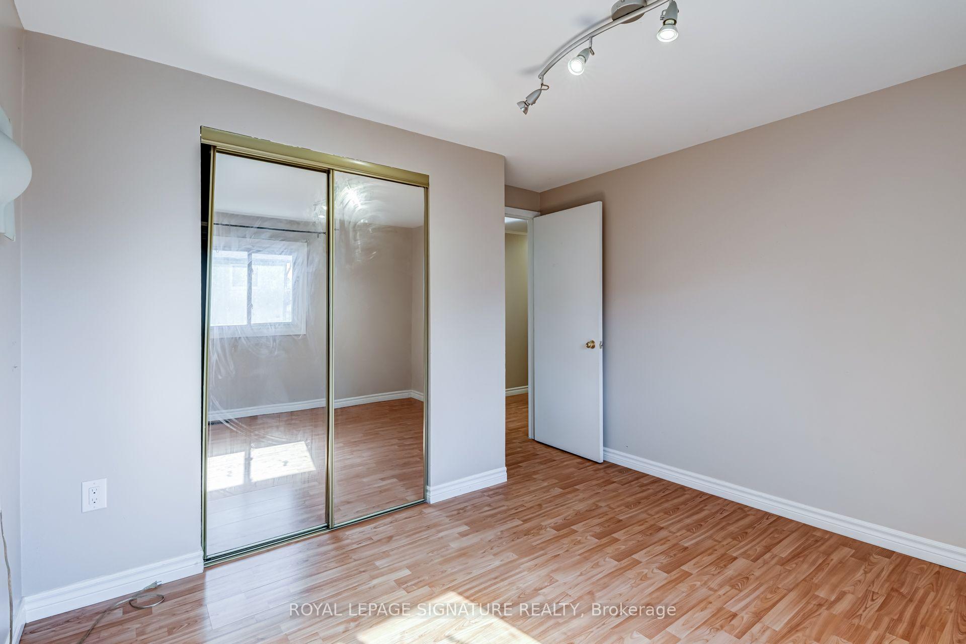 Photo 27 of Unit 14, 2340 Bromsgrove Road, Mississauga, Clarkson — HOMEH