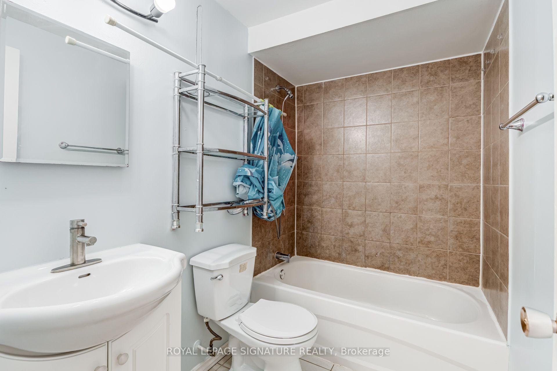 Photo 29 of Unit 14, 2340 Bromsgrove Road, Mississauga, Clarkson — HOMEH