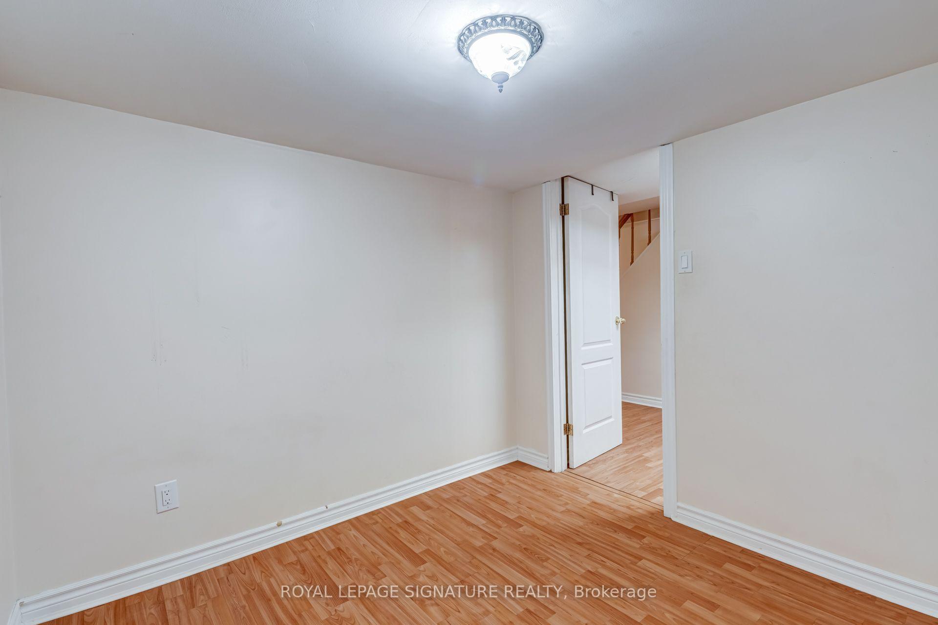 Photo 36 of Unit 14, 2340 Bromsgrove Road, Mississauga, Clarkson — HOMEH