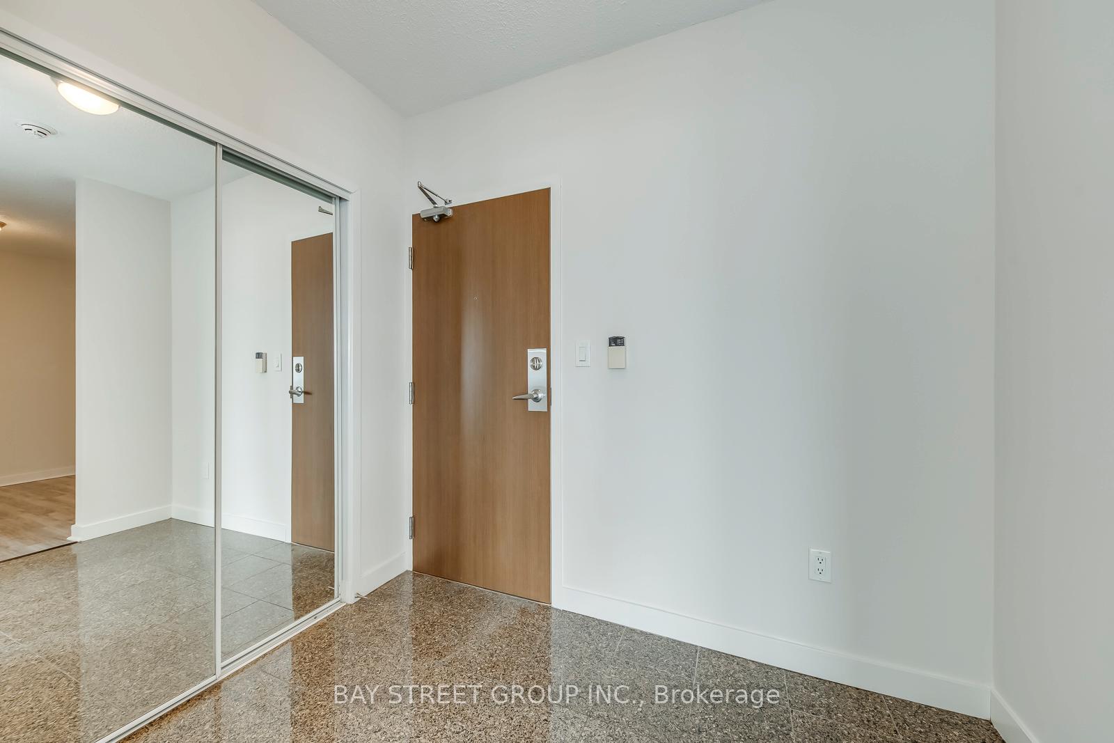 Photo 6 of Unit 3912, 35 Mariner Terrace, Toronto, Waterfront Communities — HOMEH