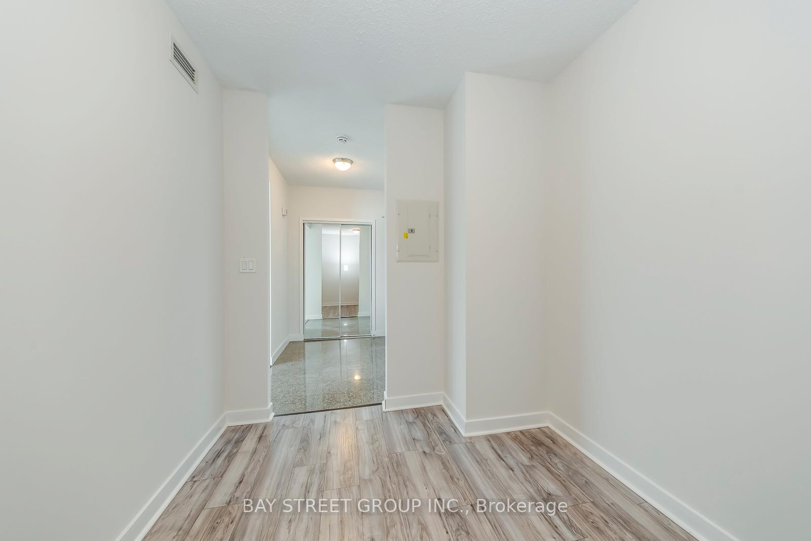 Photo 9 of Unit 3912, 35 Mariner Terrace, Toronto, Waterfront Communities — HOMEH
