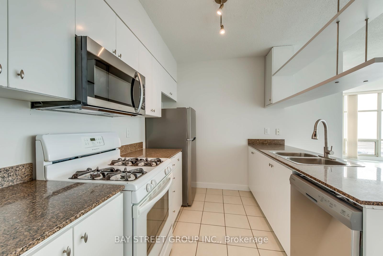 Photo 13 of Unit 3912, 35 Mariner Terrace, Toronto, Waterfront Communities — HOMEH