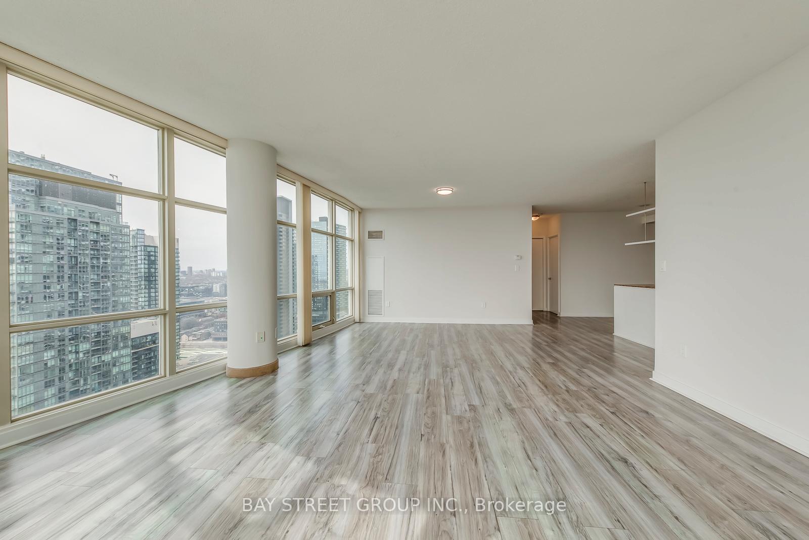 Photo 18 of Unit 3912, 35 Mariner Terrace, Toronto, Waterfront Communities — HOMEH