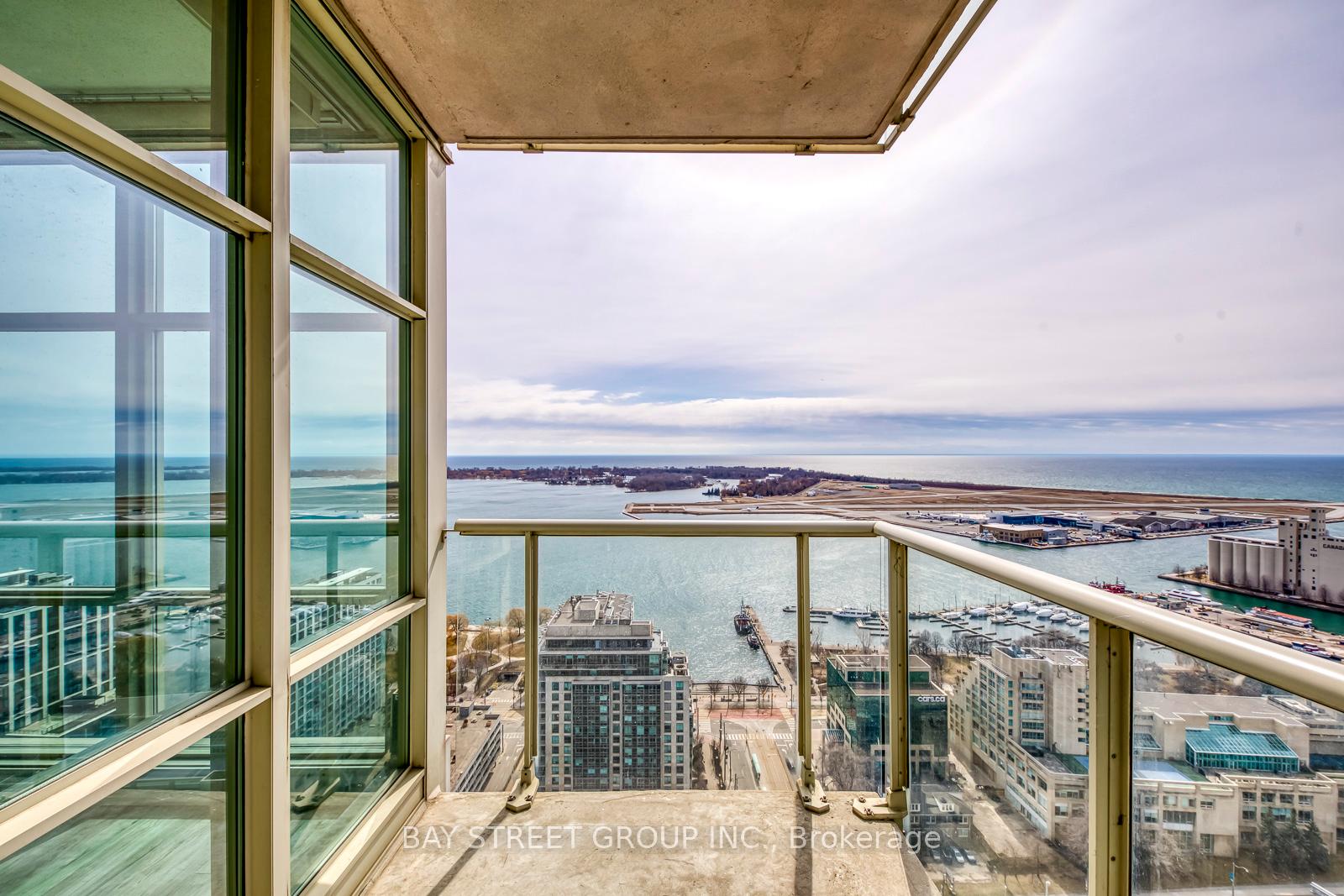 Photo 24 of Unit 3912, 35 Mariner Terrace, Toronto, Waterfront Communities — HOMEH
