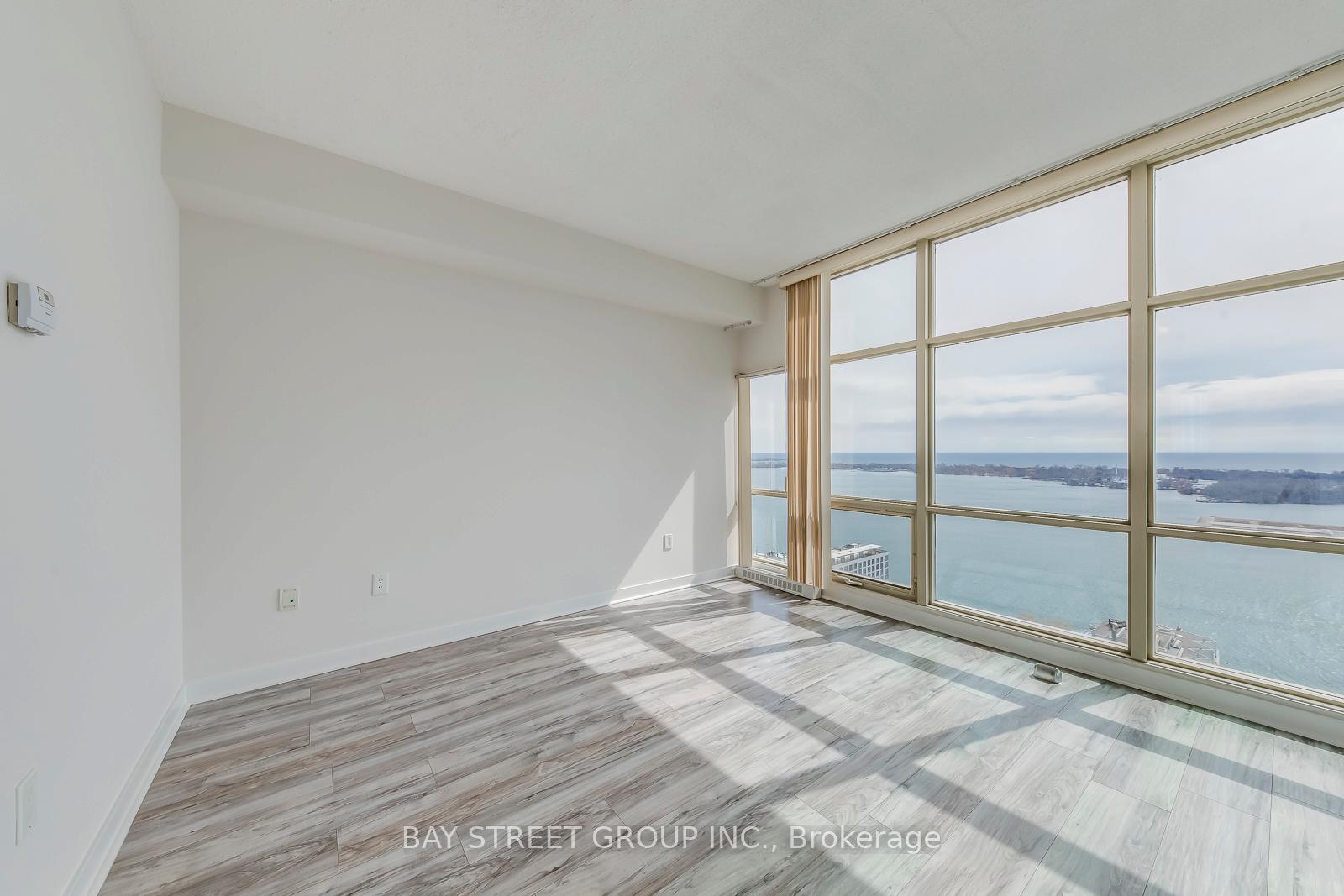 Photo 31 of Unit 3912, 35 Mariner Terrace, Toronto, Waterfront Communities — HOMEH