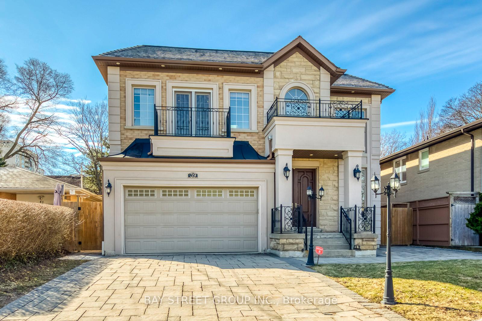 Photo of 39 Foxwarren Drive