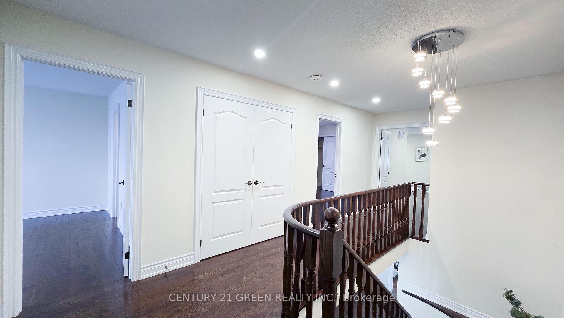 Photo 29 of 61 Magdalan Crescent, Richmond Hill, Jefferson — HOMEH