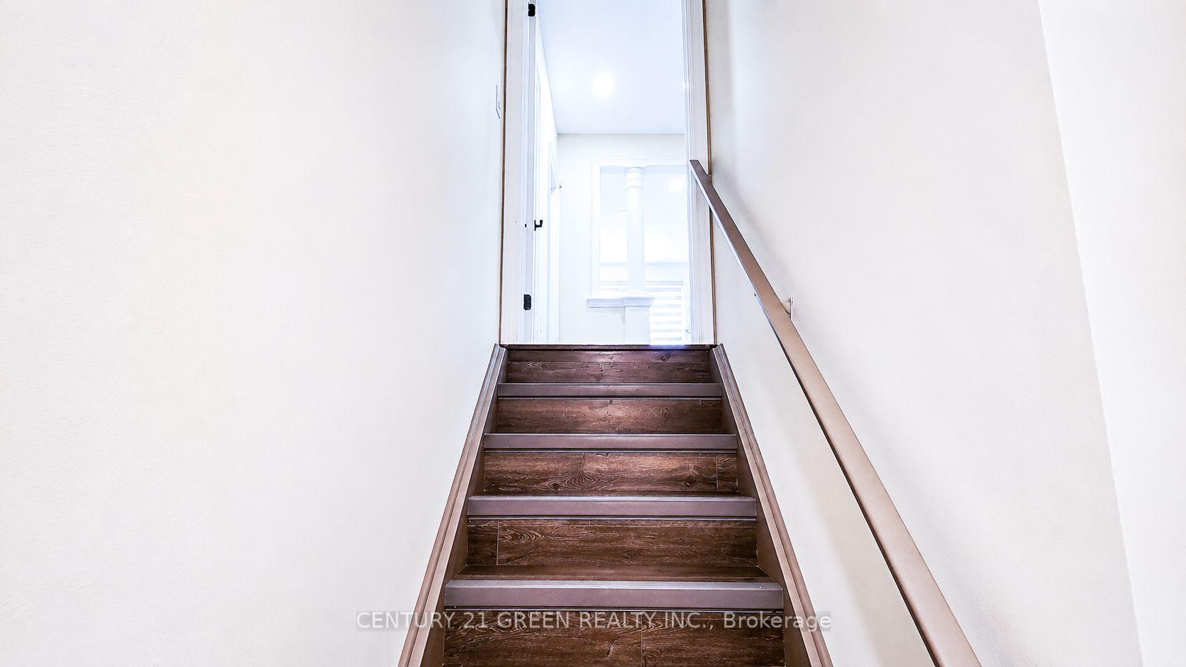 Photo 36 of 61 Magdalan Crescent, Richmond Hill, Jefferson — HOMEH