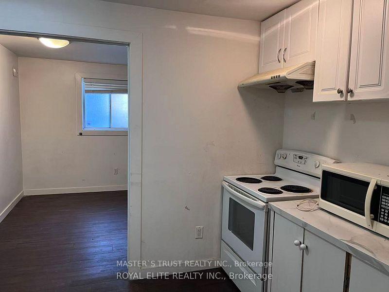 Photo 11 of 89 Finch Avenue E, North York, Willowdale East — HOMEH