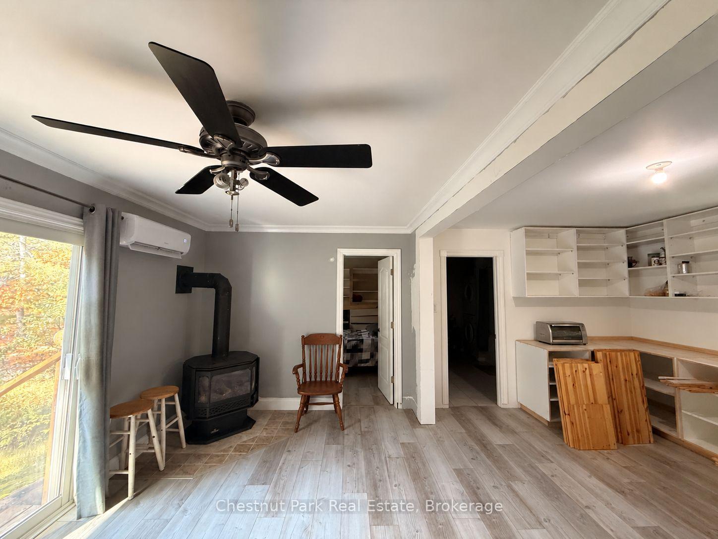 Photo 13 of 1041 Holiday Park Drive, Bracebridge, Macaulay — HOMEH
