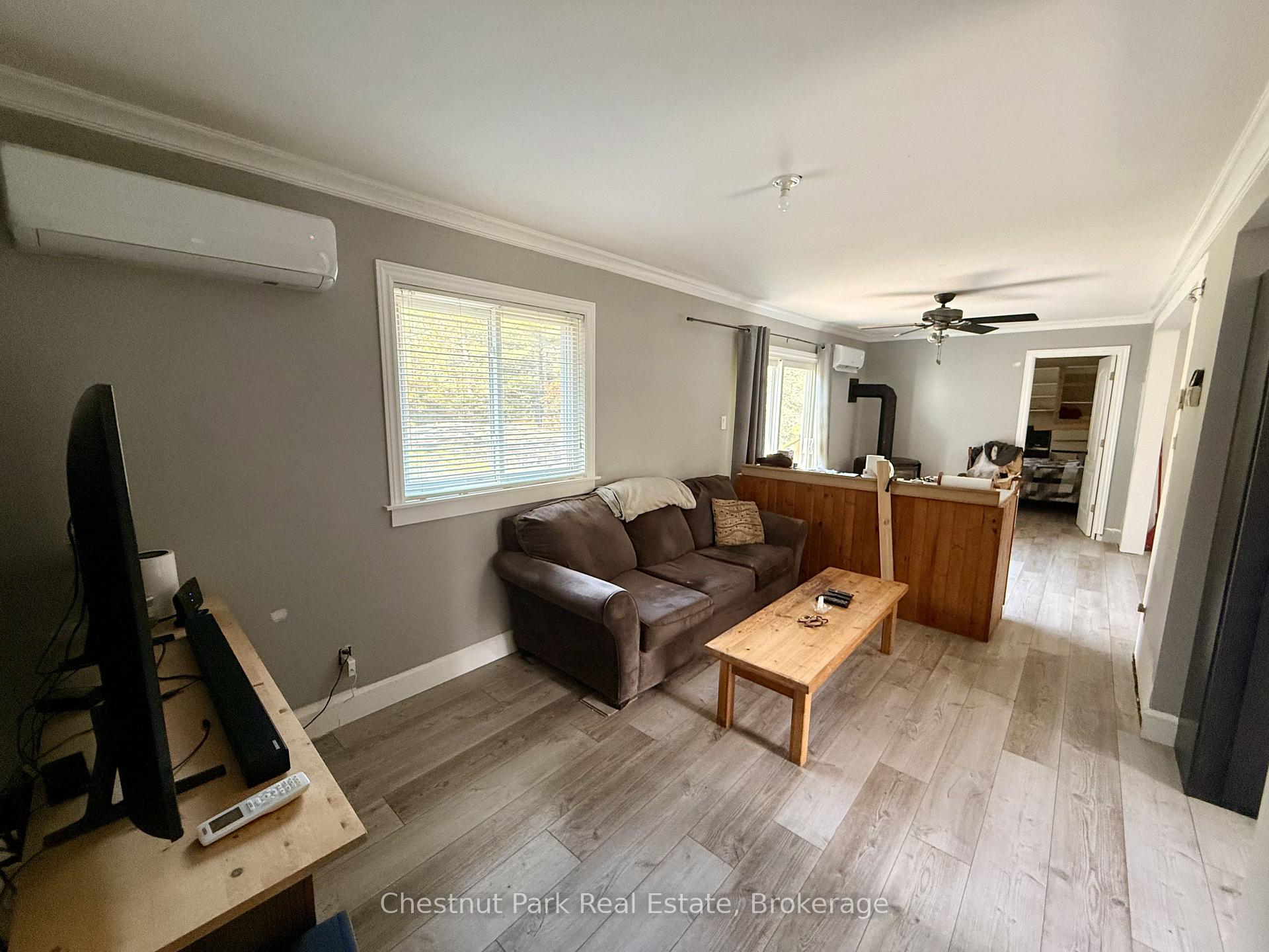 Photo 33 of 1041 Holiday Park Drive, Bracebridge, Macaulay — HOMEH