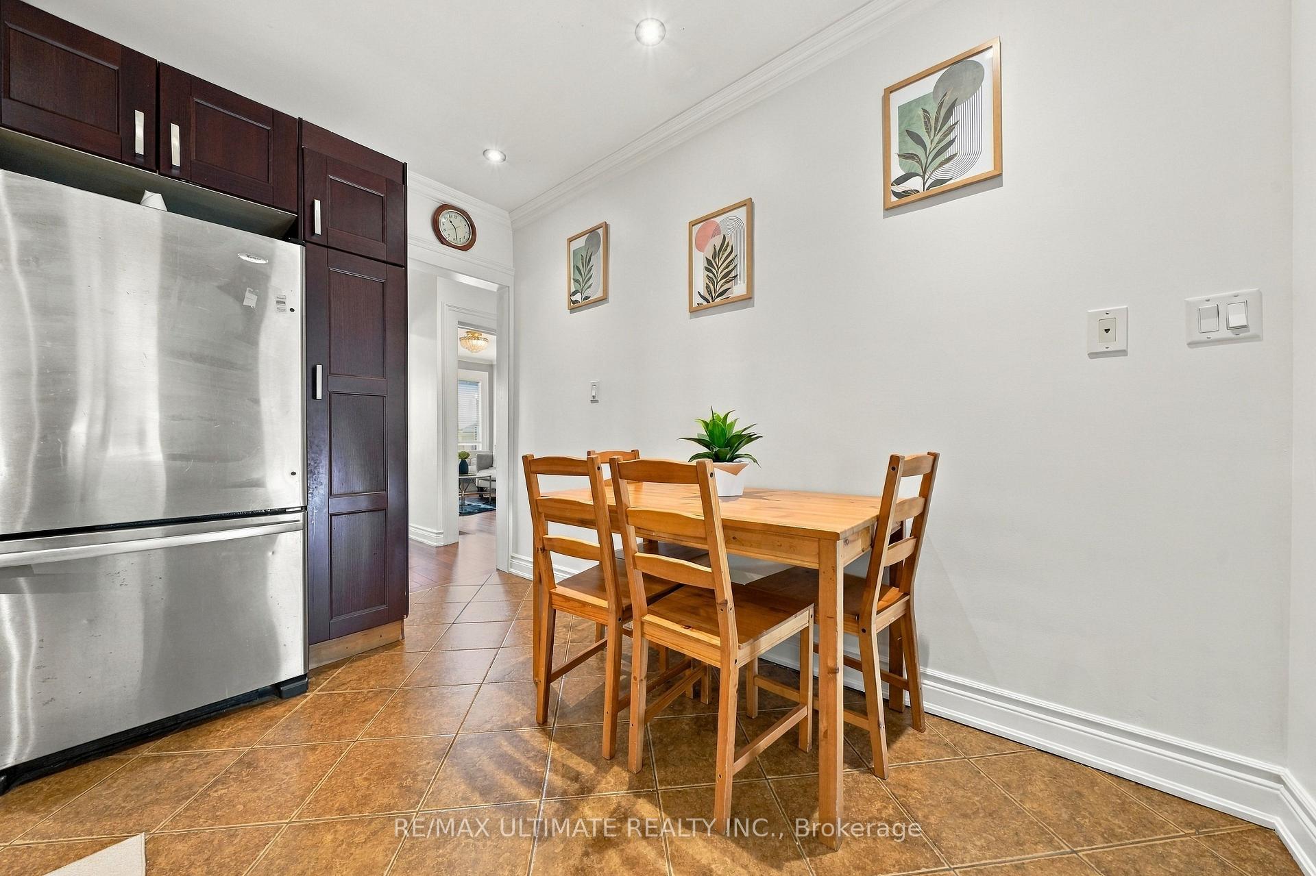 Photo 6 of 372 Blackthorn Avenue, Toronto, Keelesdale-Eglinton West — HOMEH