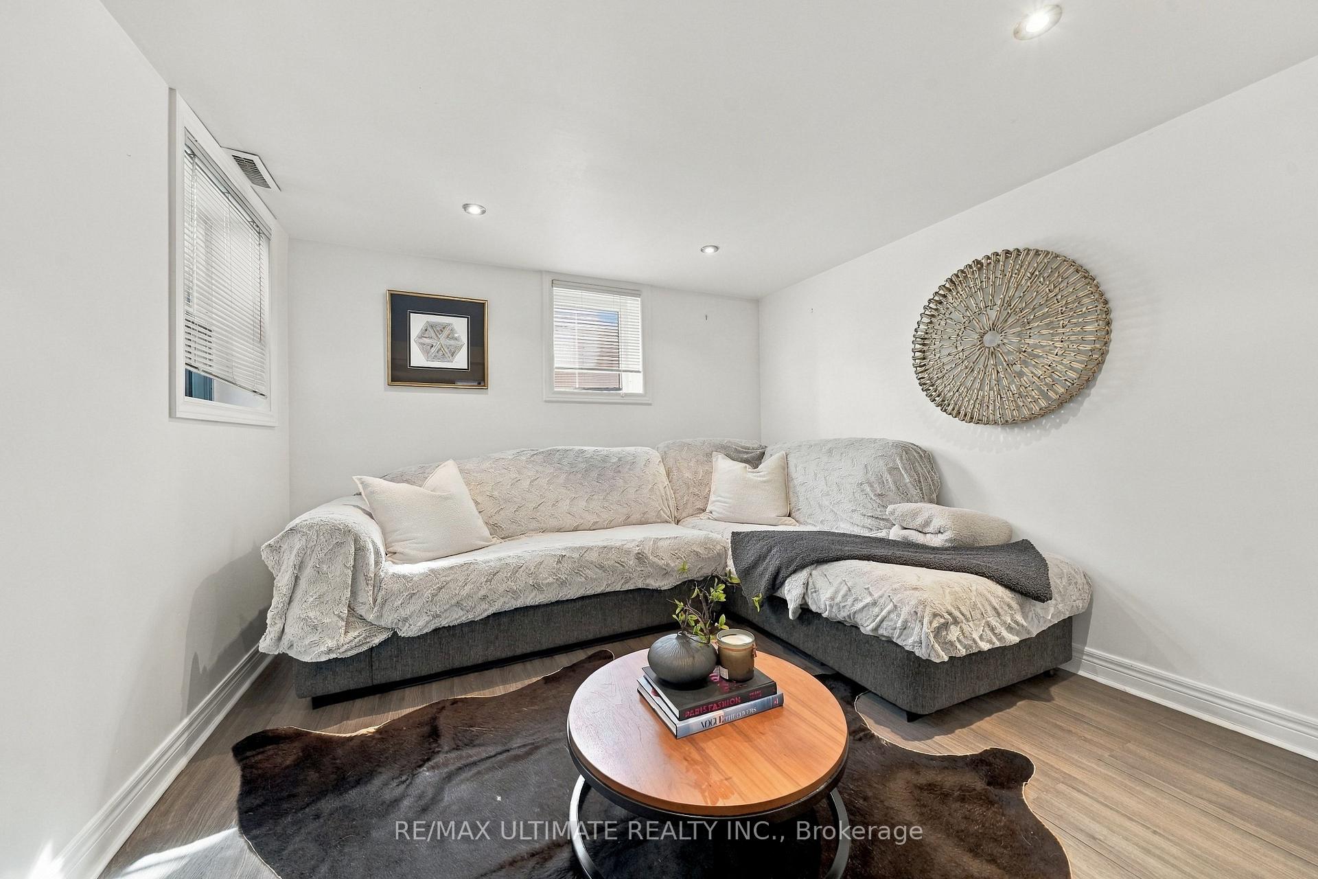 Photo 15 of 372 Blackthorn Avenue, Toronto, Keelesdale-Eglinton West — HOMEH