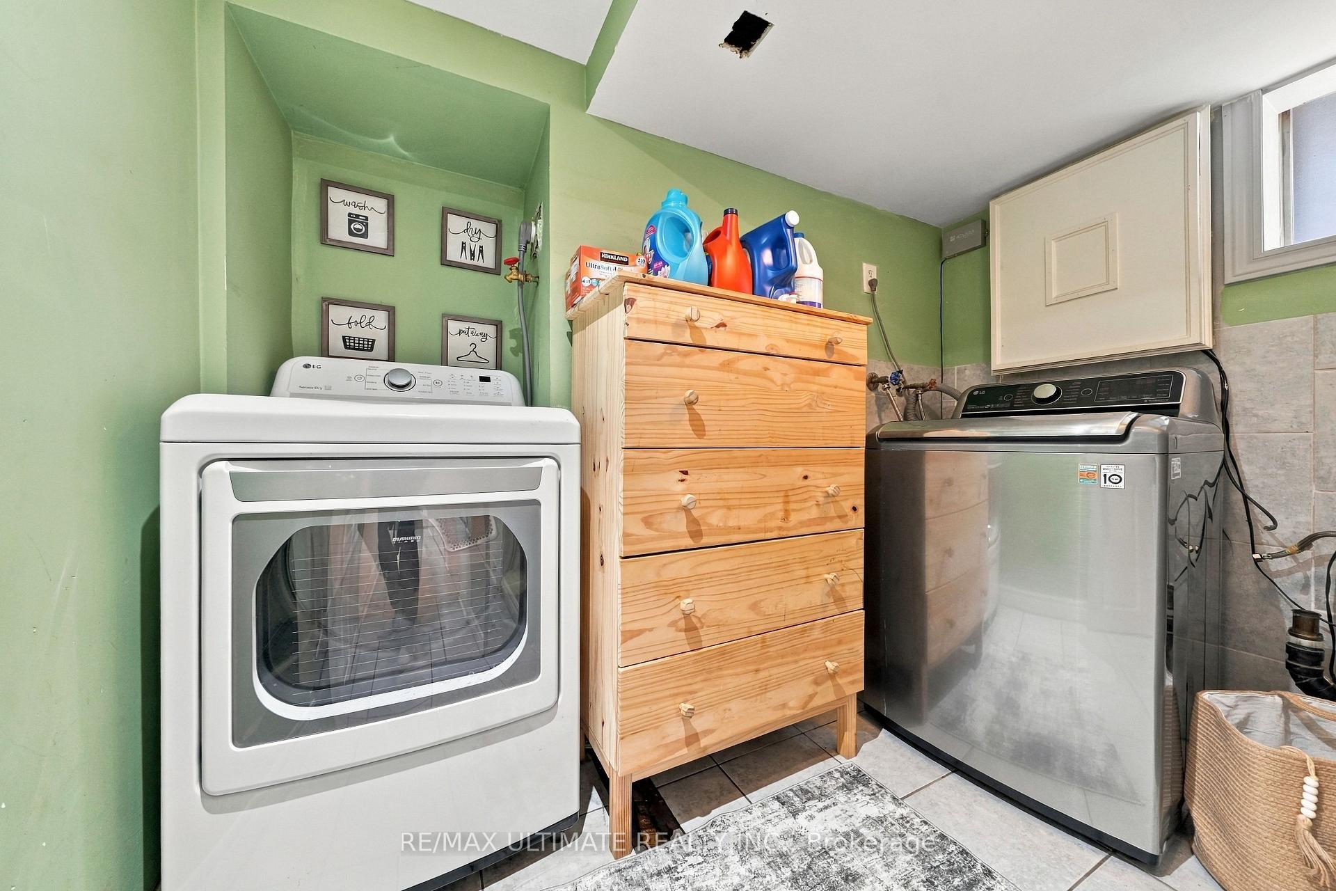 Photo 19 of 372 Blackthorn Avenue, Toronto, Keelesdale-Eglinton West — HOMEH
