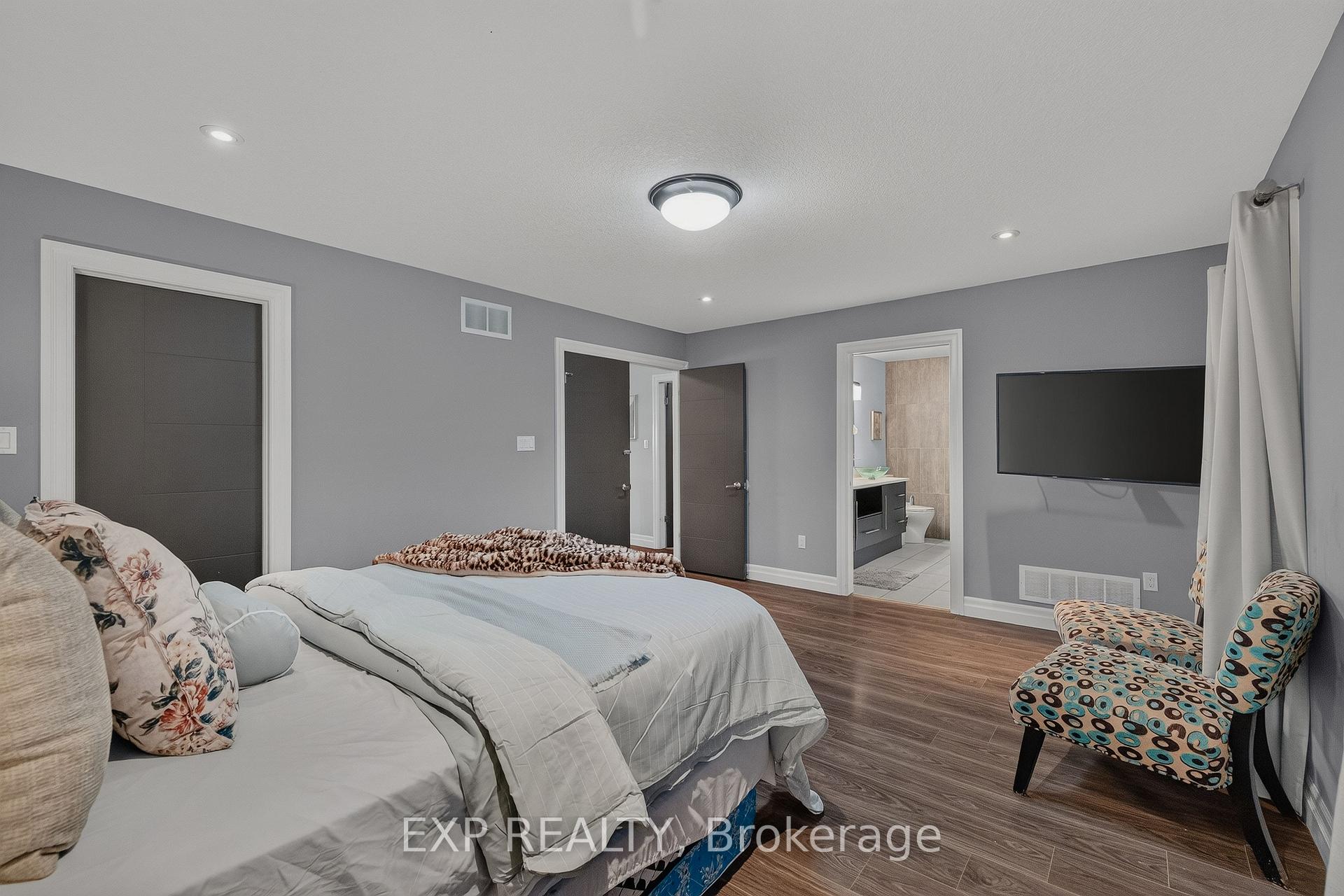 Photo 18 of 268 Birkinshaw Road, Cambridge, Christopher-Champlain — HOMEH