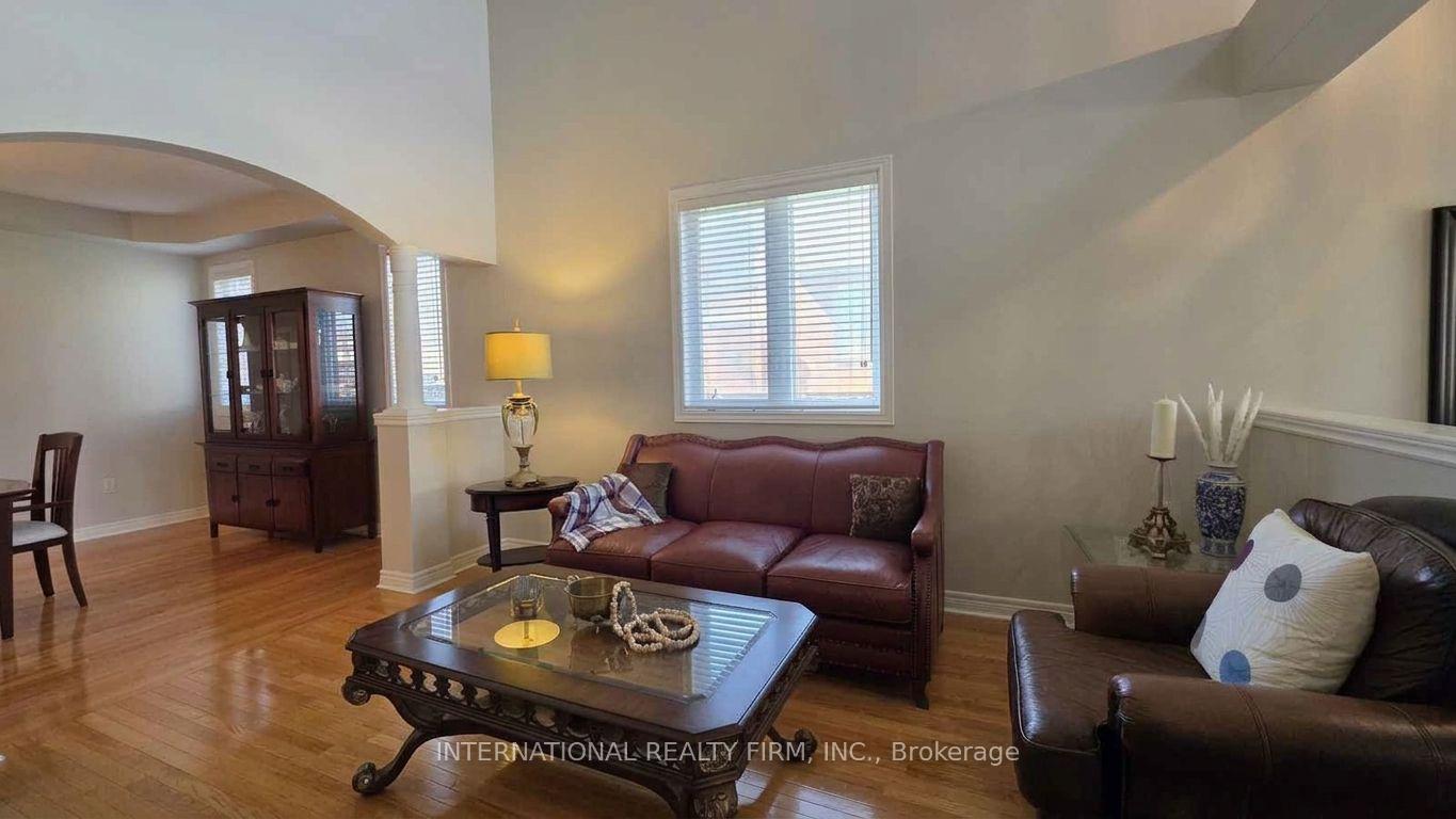 Photo 6 of 30 O'Hara Crescent, Richmond Hill, Jefferson — HOMEH