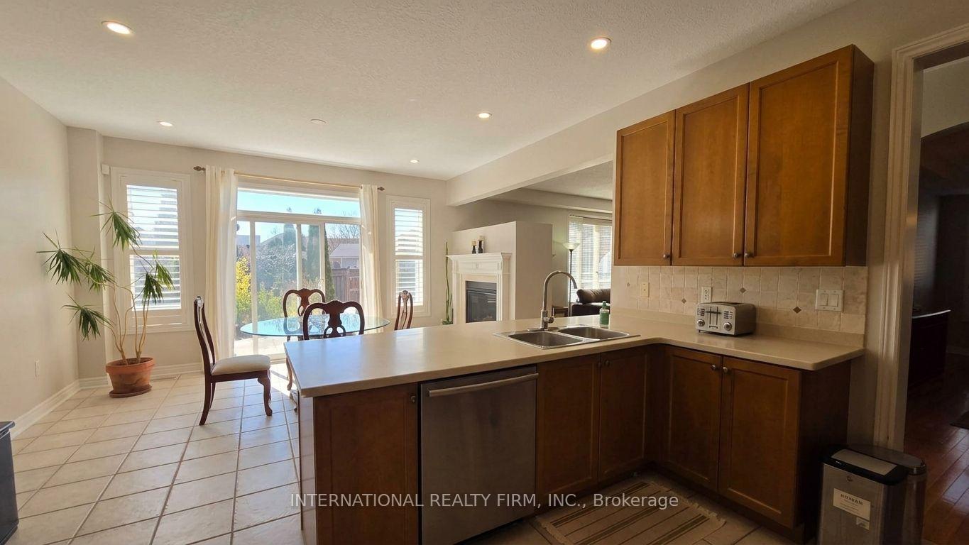 Photo 13 of 30 O'Hara Crescent, Richmond Hill, Jefferson — HOMEH
