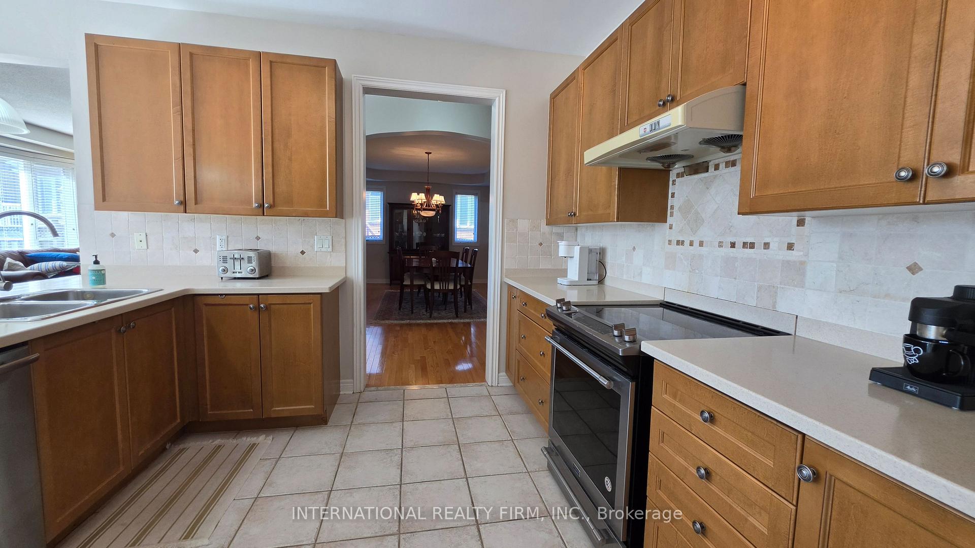 Photo 14 of 30 O'Hara Crescent, Richmond Hill, Jefferson — HOMEH