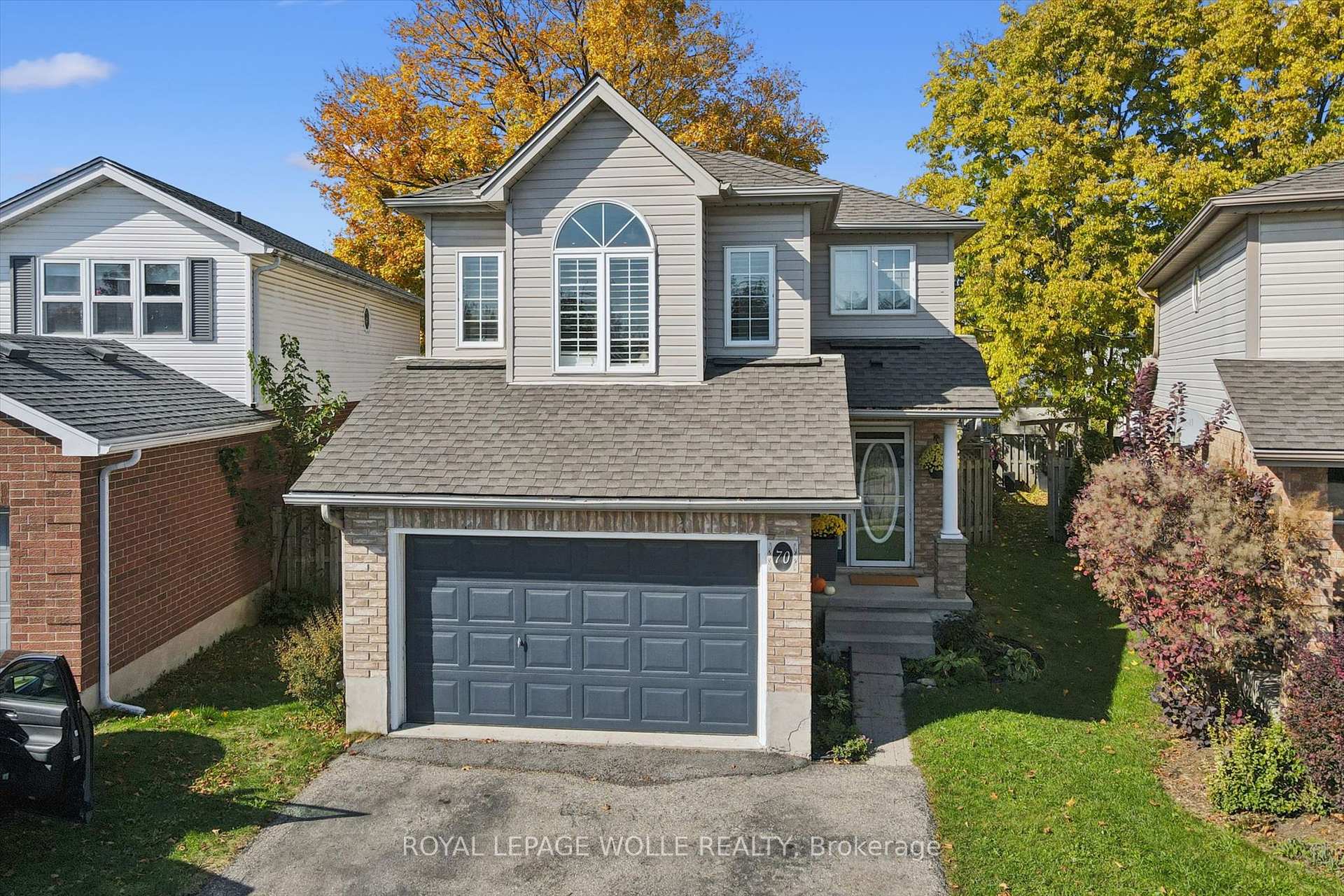 Photo 3 of 70 Inge Court, Kitchener, Bridgeport — HOMEH