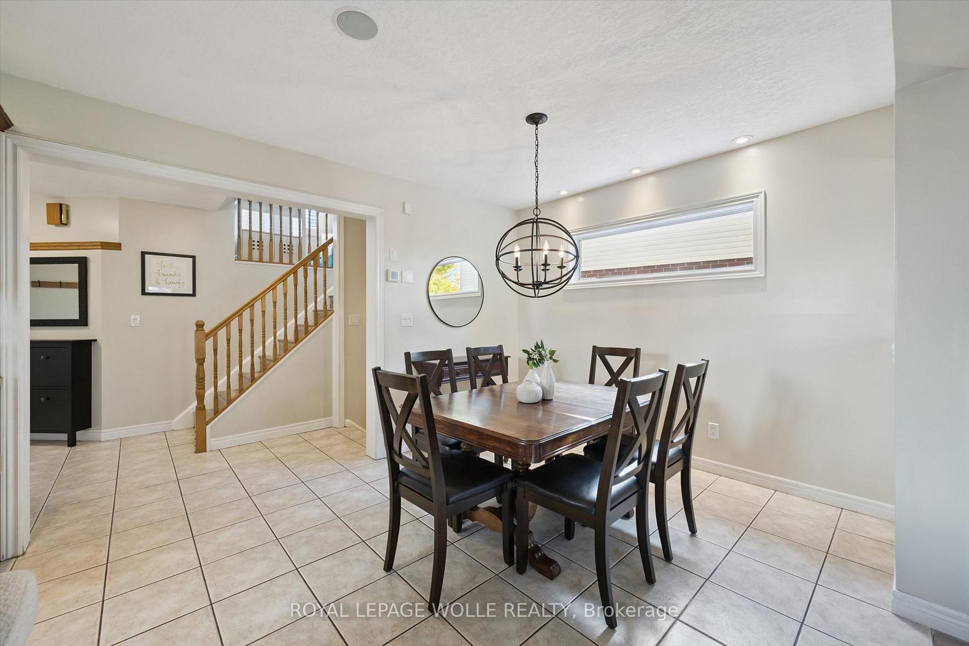 Photo 18 of 70 Inge Court, Kitchener, Bridgeport — HOMEH
