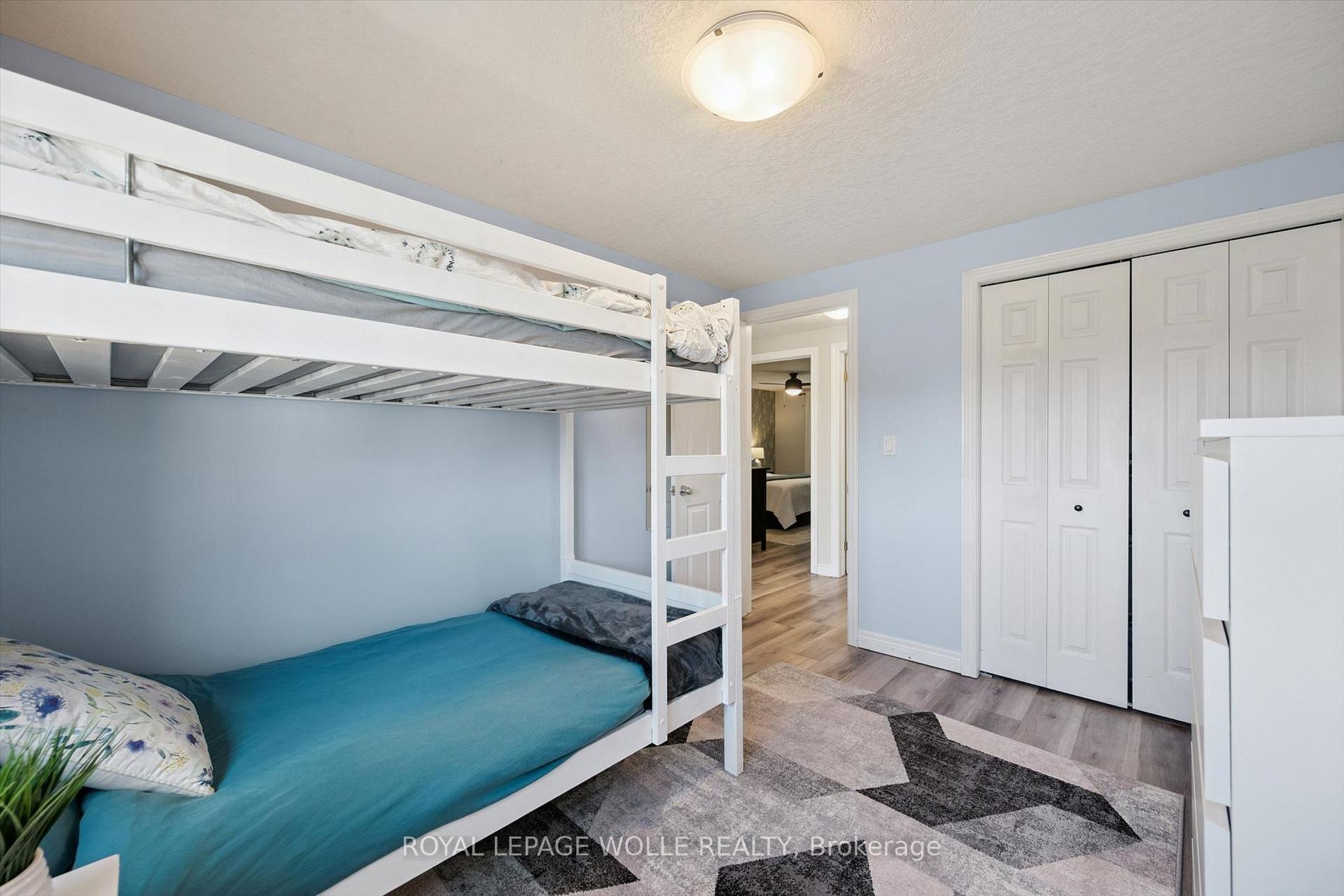 Photo 24 of 70 Inge Court, Kitchener, Bridgeport — HOMEH