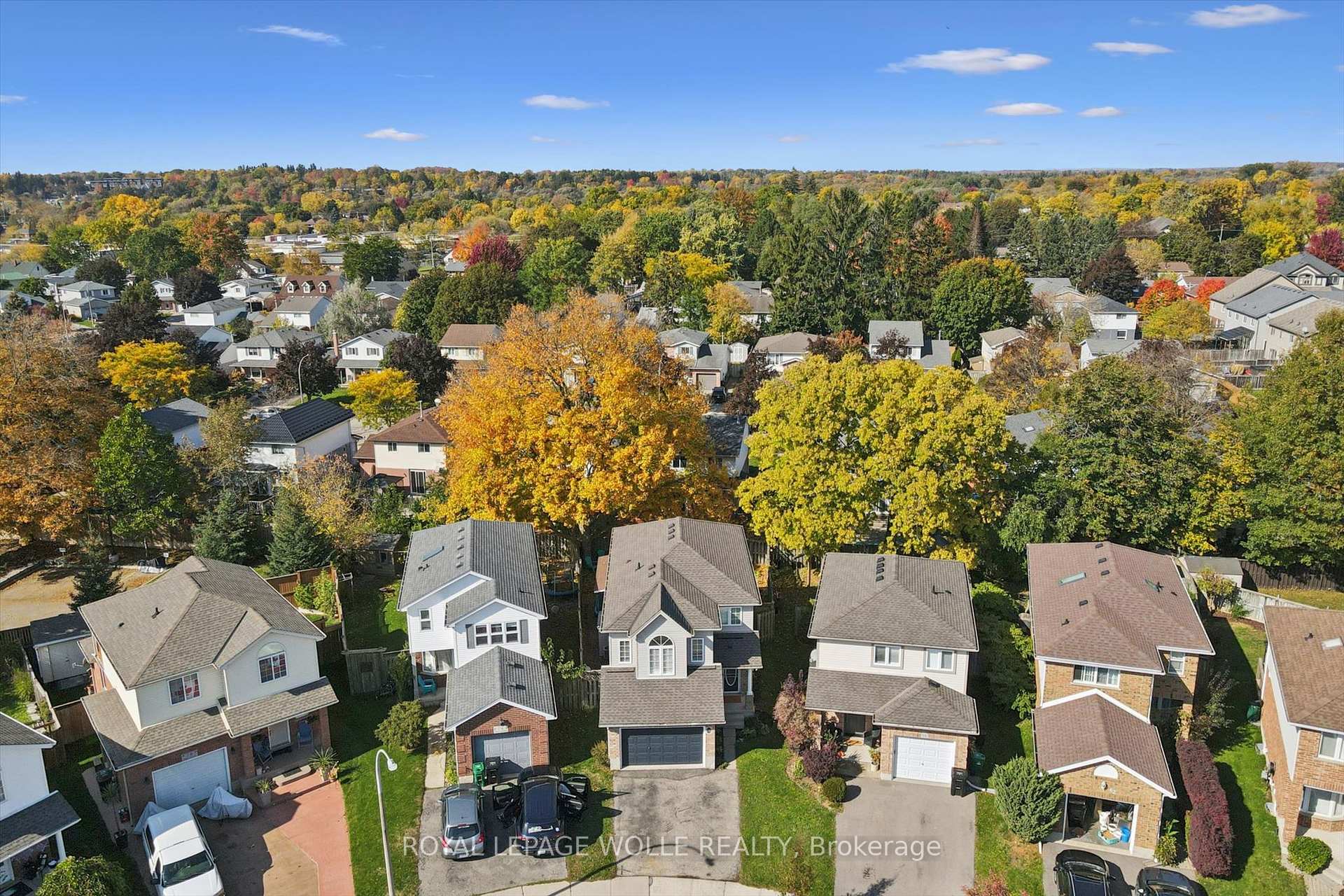 Photo 39 of 70 Inge Court, Kitchener, Bridgeport — HOMEH