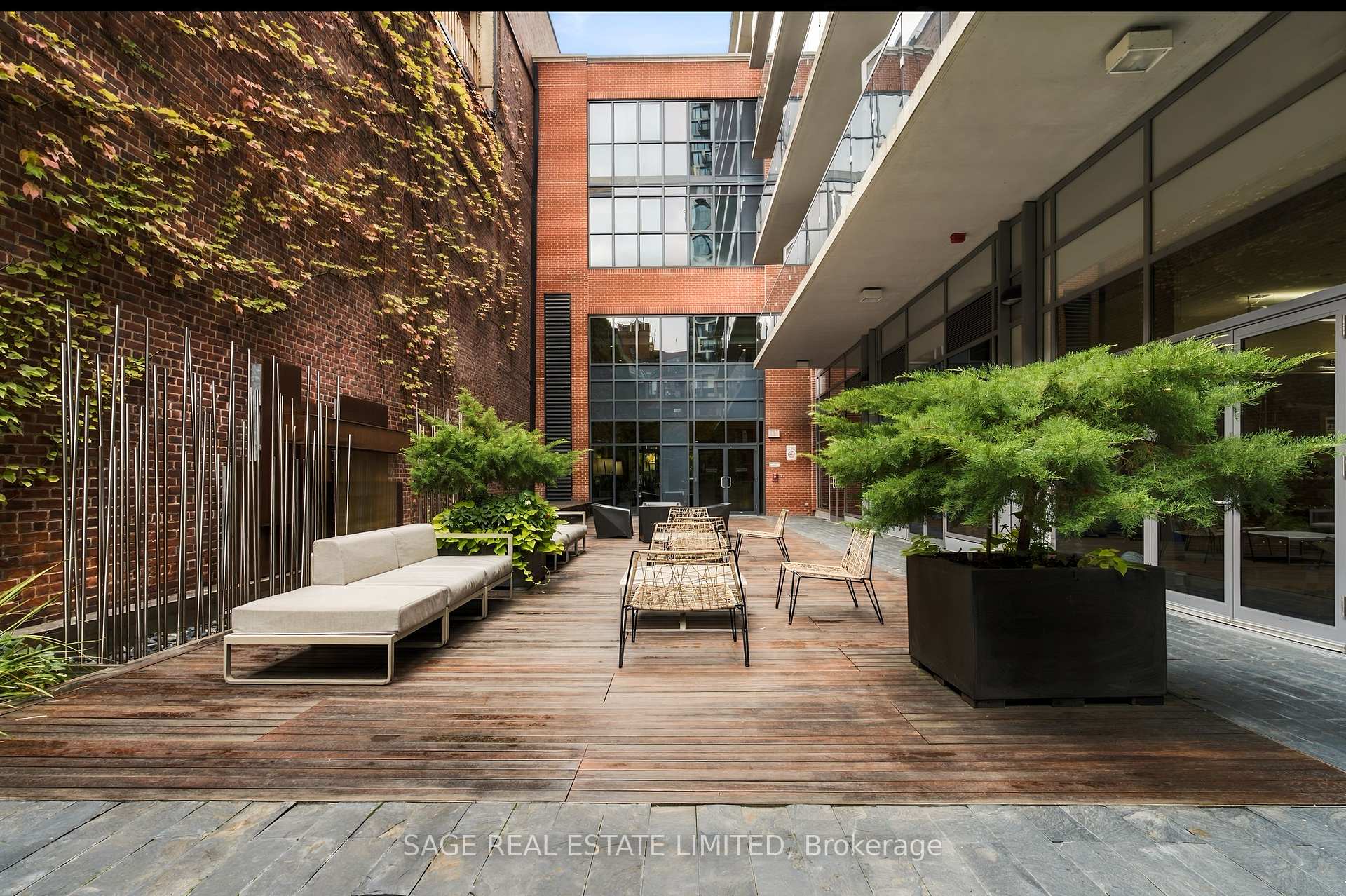 Photo 3 of Unit 417, 55 Front Street E, Toronto, Waterfront Communities — HOMEH