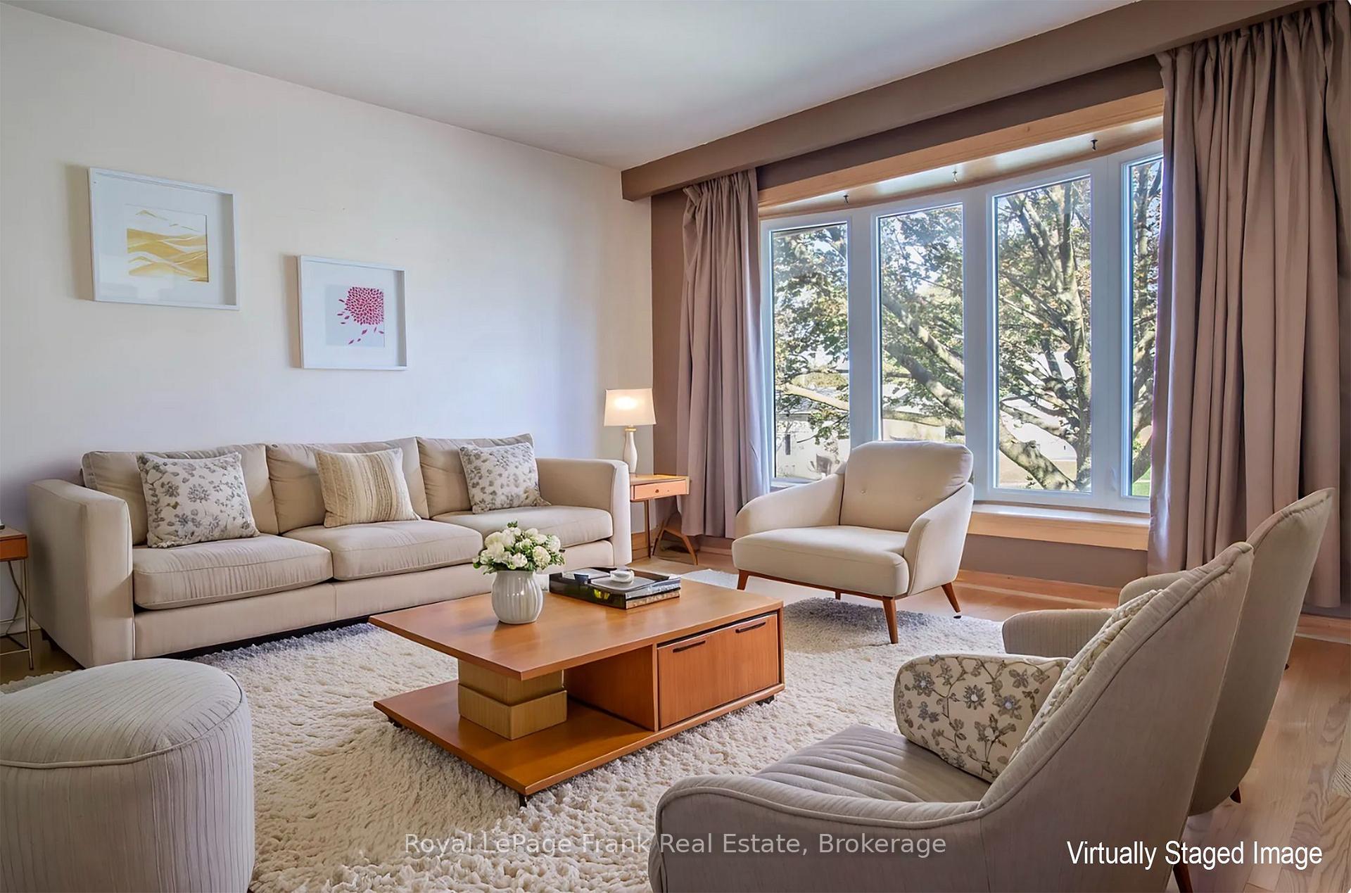 Photo 8 of 1014 McCullough Drive, Whitby, Downtown Whitby — HOMEH