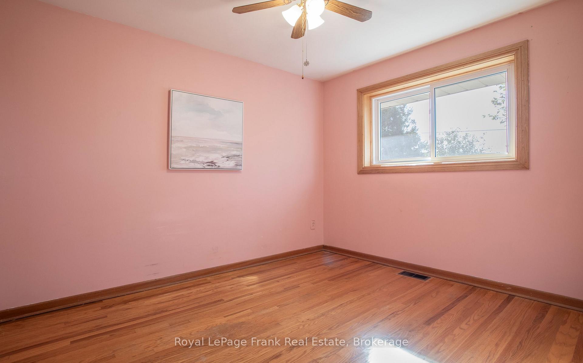 Photo 15 of 1014 McCullough Drive, Whitby, Downtown Whitby — HOMEH