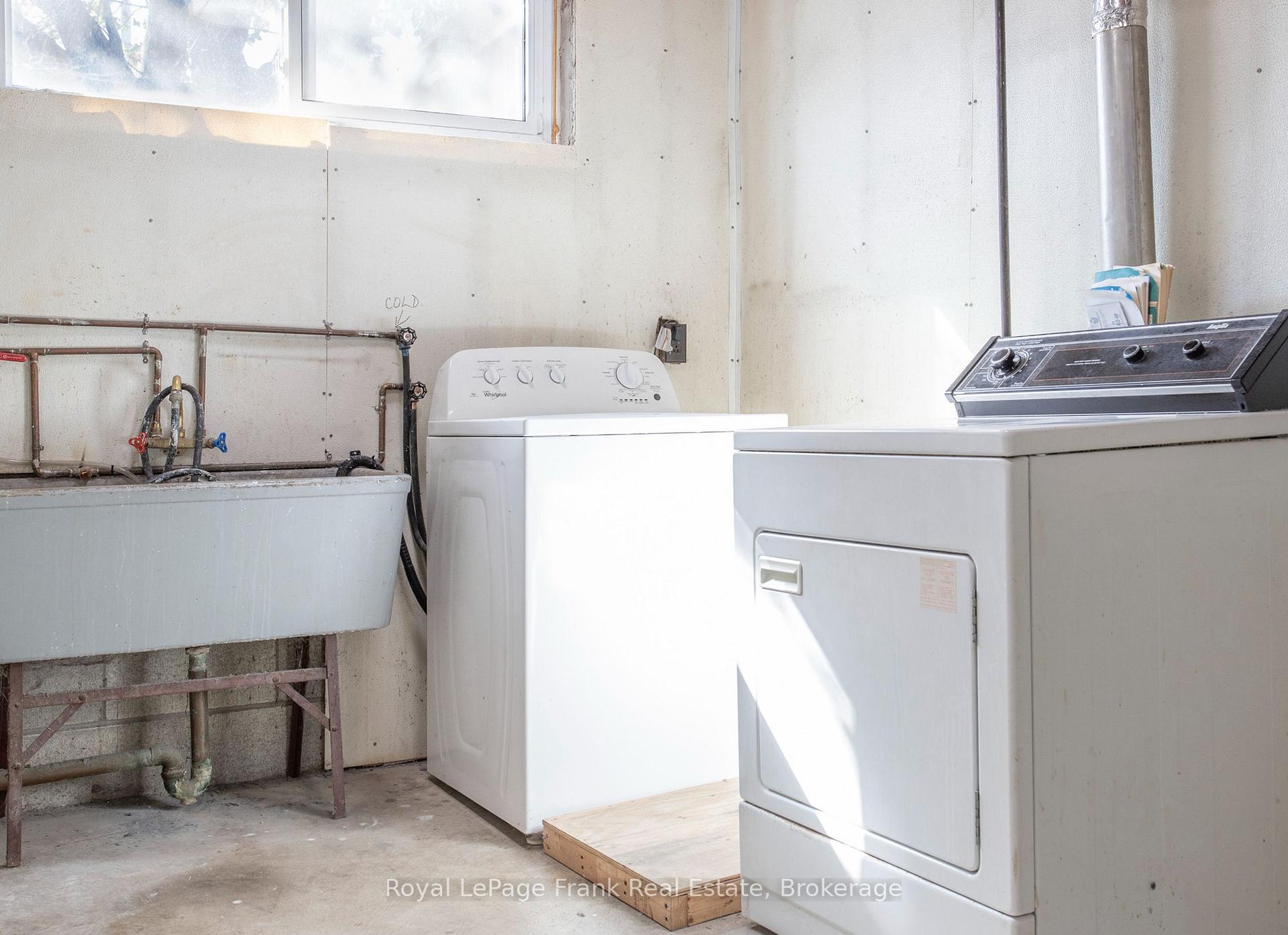 Photo 28 of 1014 McCullough Drive, Whitby, Downtown Whitby — HOMEH