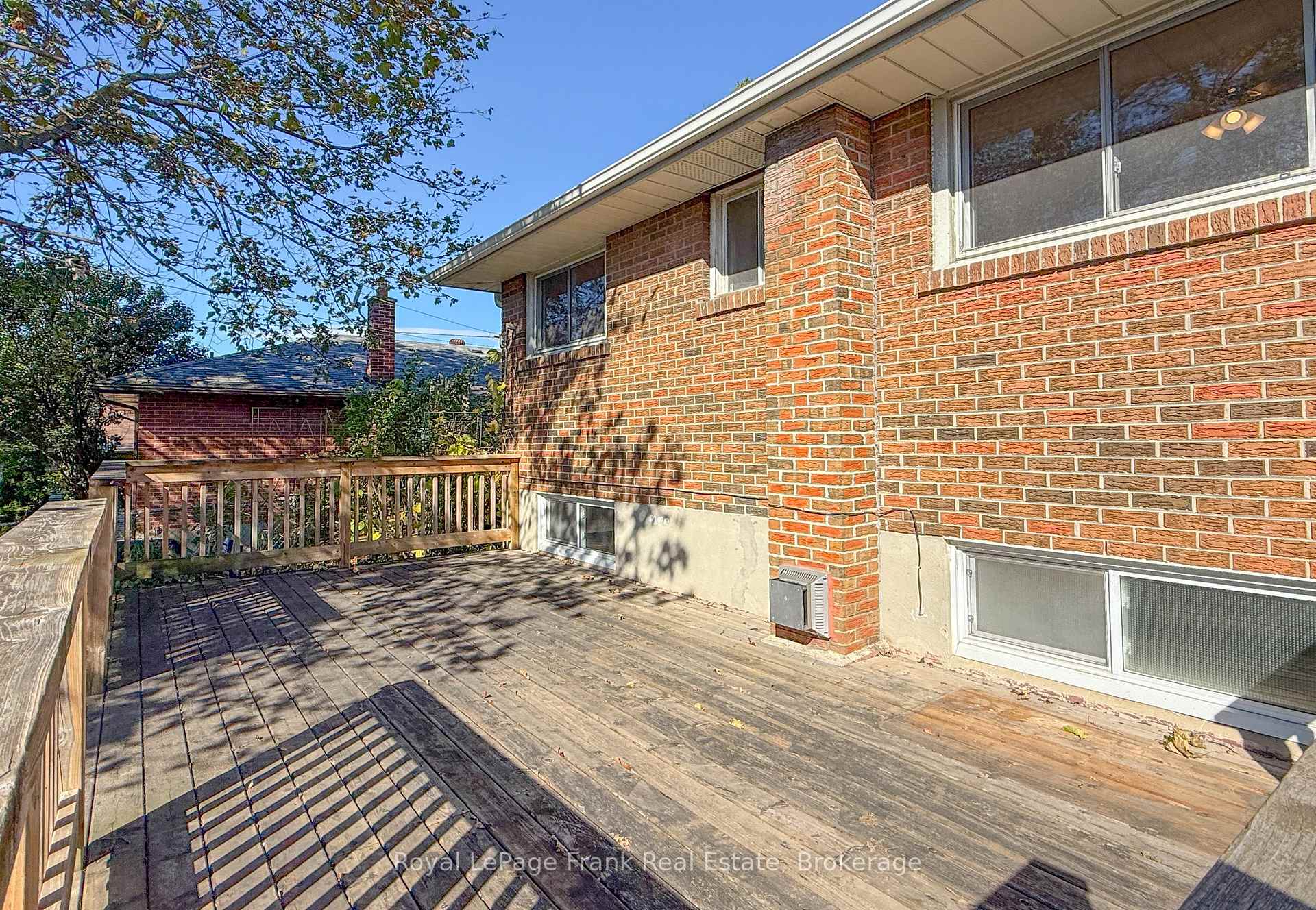 Photo 31 of 1014 McCullough Drive, Whitby, Downtown Whitby — HOMEH
