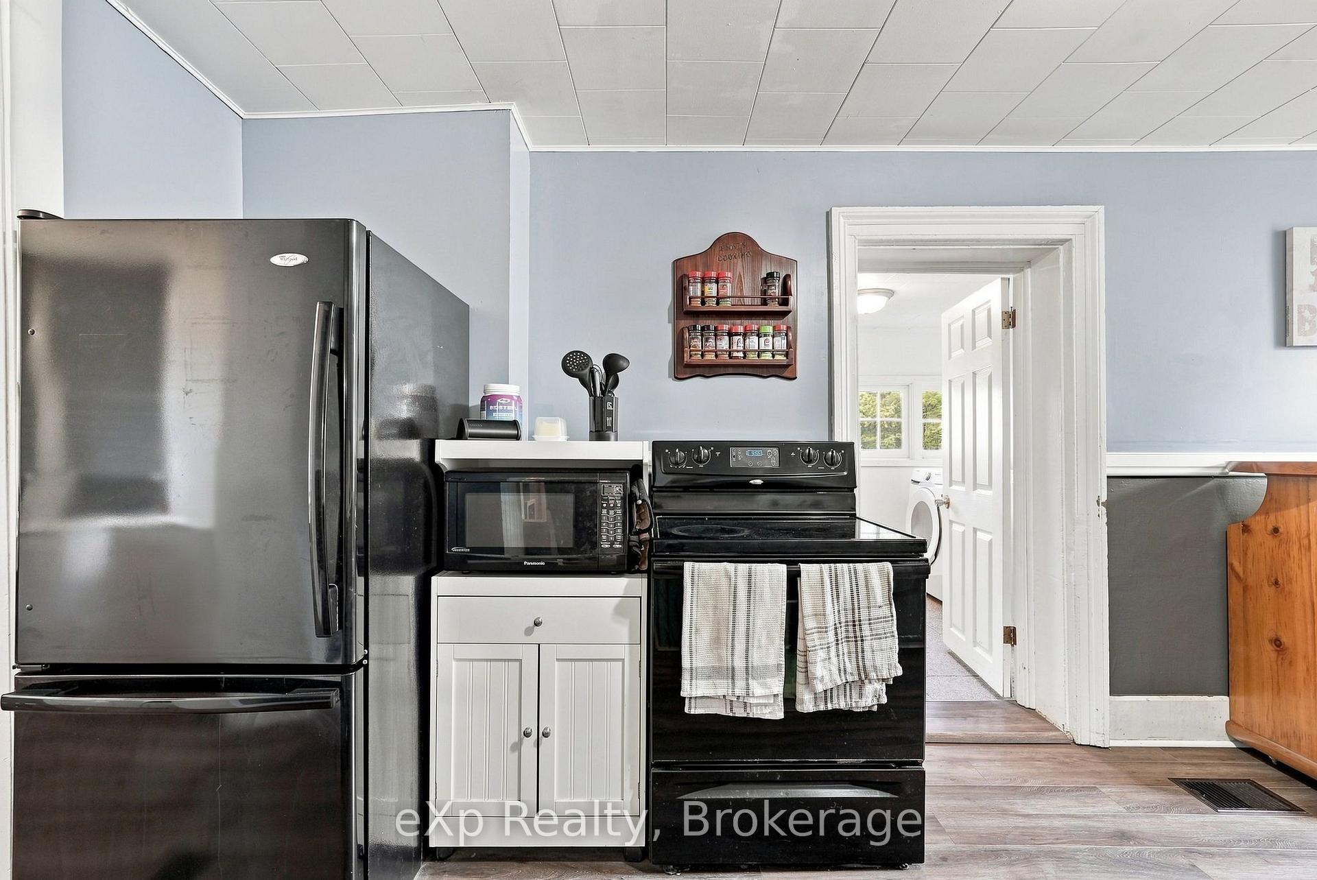 Photo 21 of 173 Birmingham Street E, Wellington North, Mount Forest — HOMEH