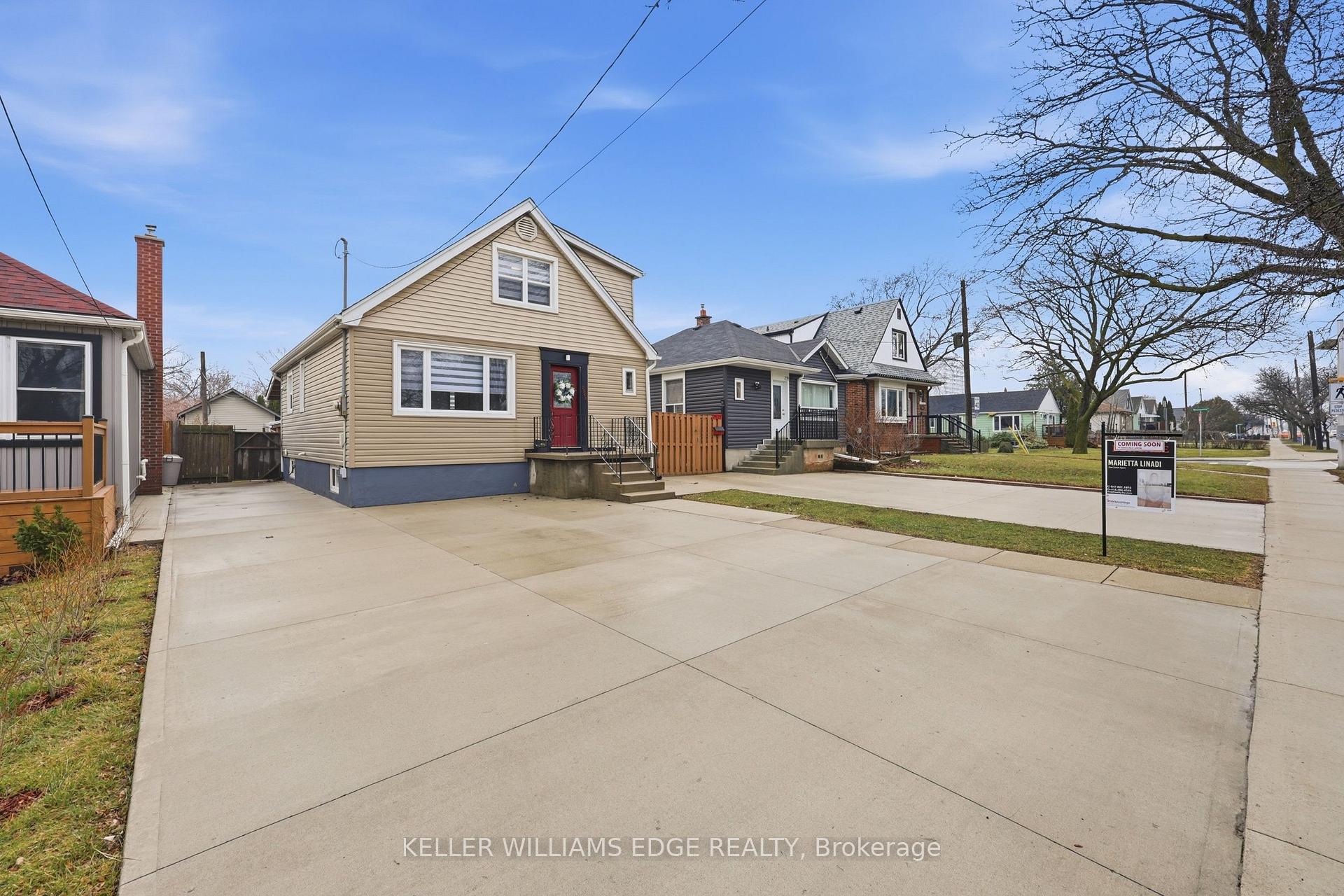 Photo 2 of 2062 Barton Street E, Hamilton, McQuesten — HOMEH