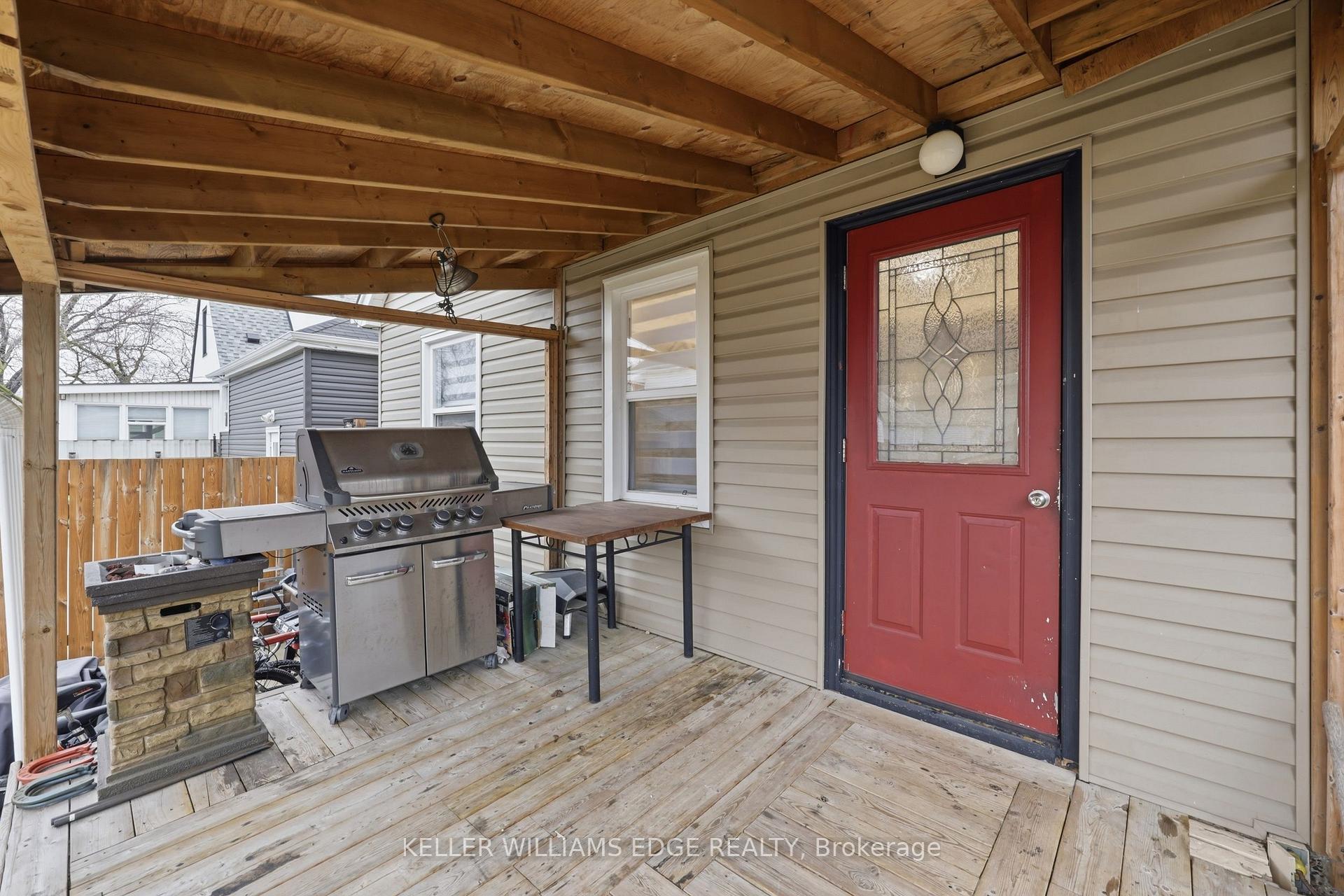 Photo 21 of 2062 Barton Street E, Hamilton, McQuesten — HOMEH
