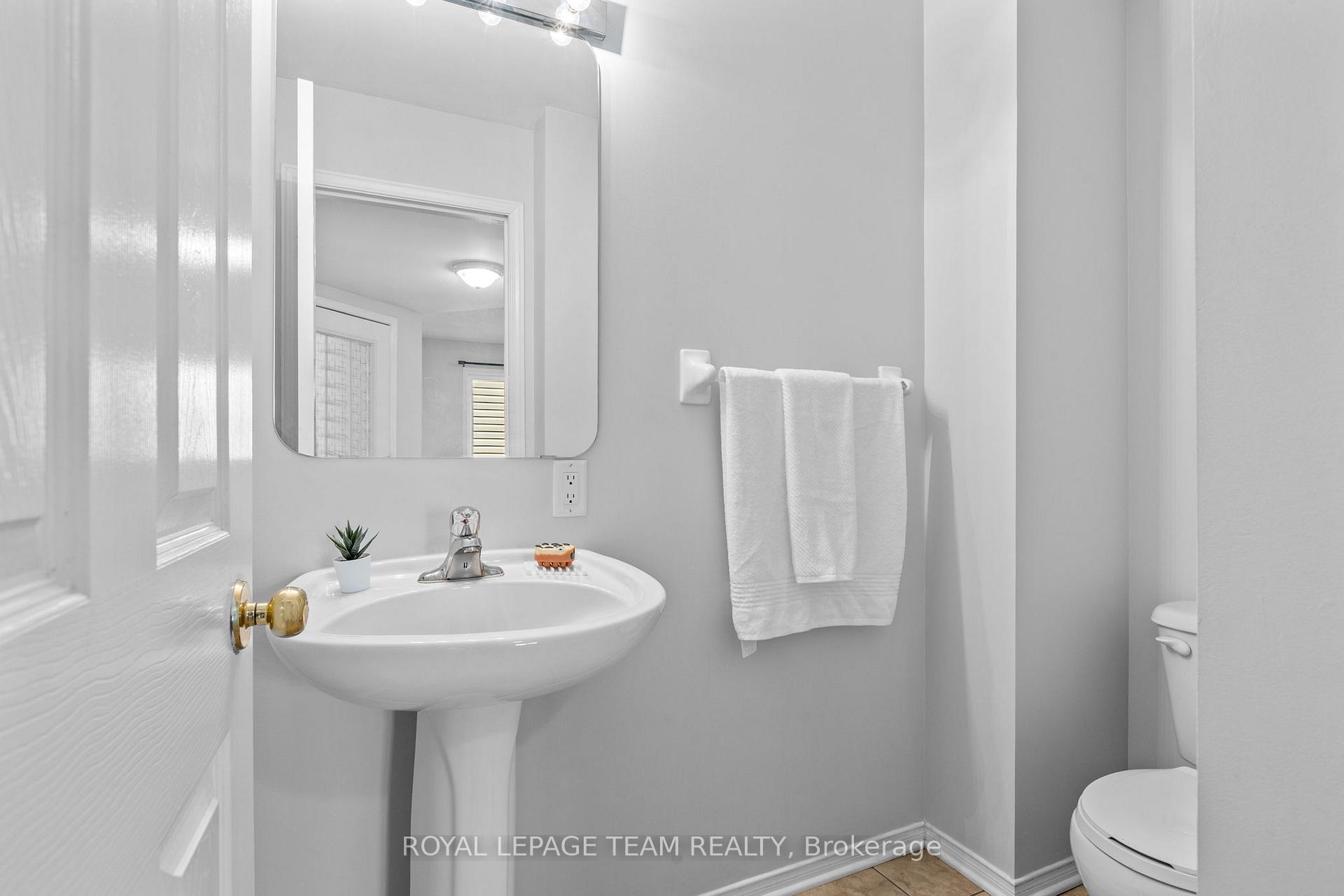 Photo 15 of 92 Wolff Crescent, Arnprior, Arnprior — HOMEH