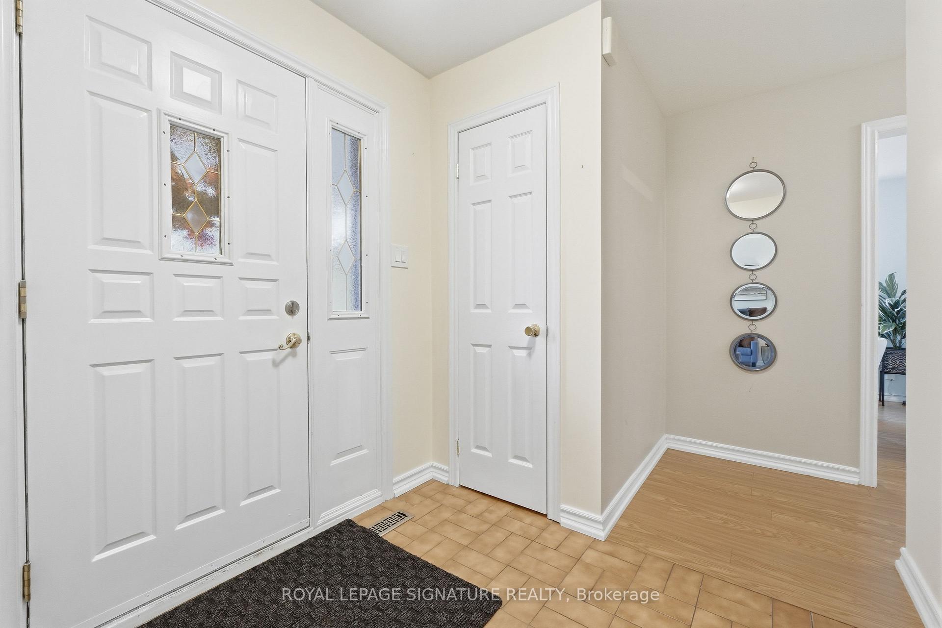 Photo 3 of 50 Killamarsh Drive, North York, York University Heights — HOMEH