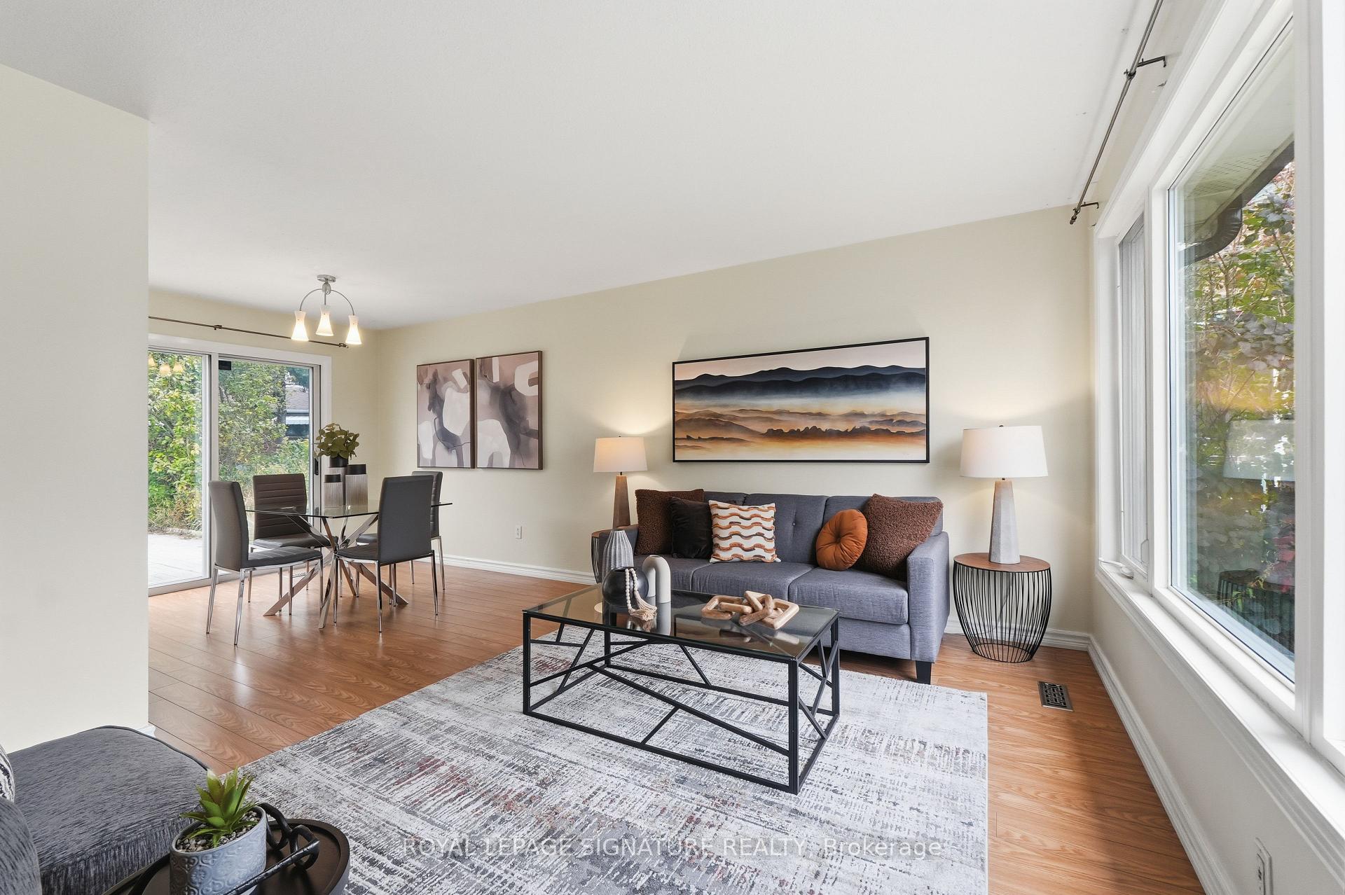 Photo 6 of 50 Killamarsh Drive, North York, York University Heights — HOMEH