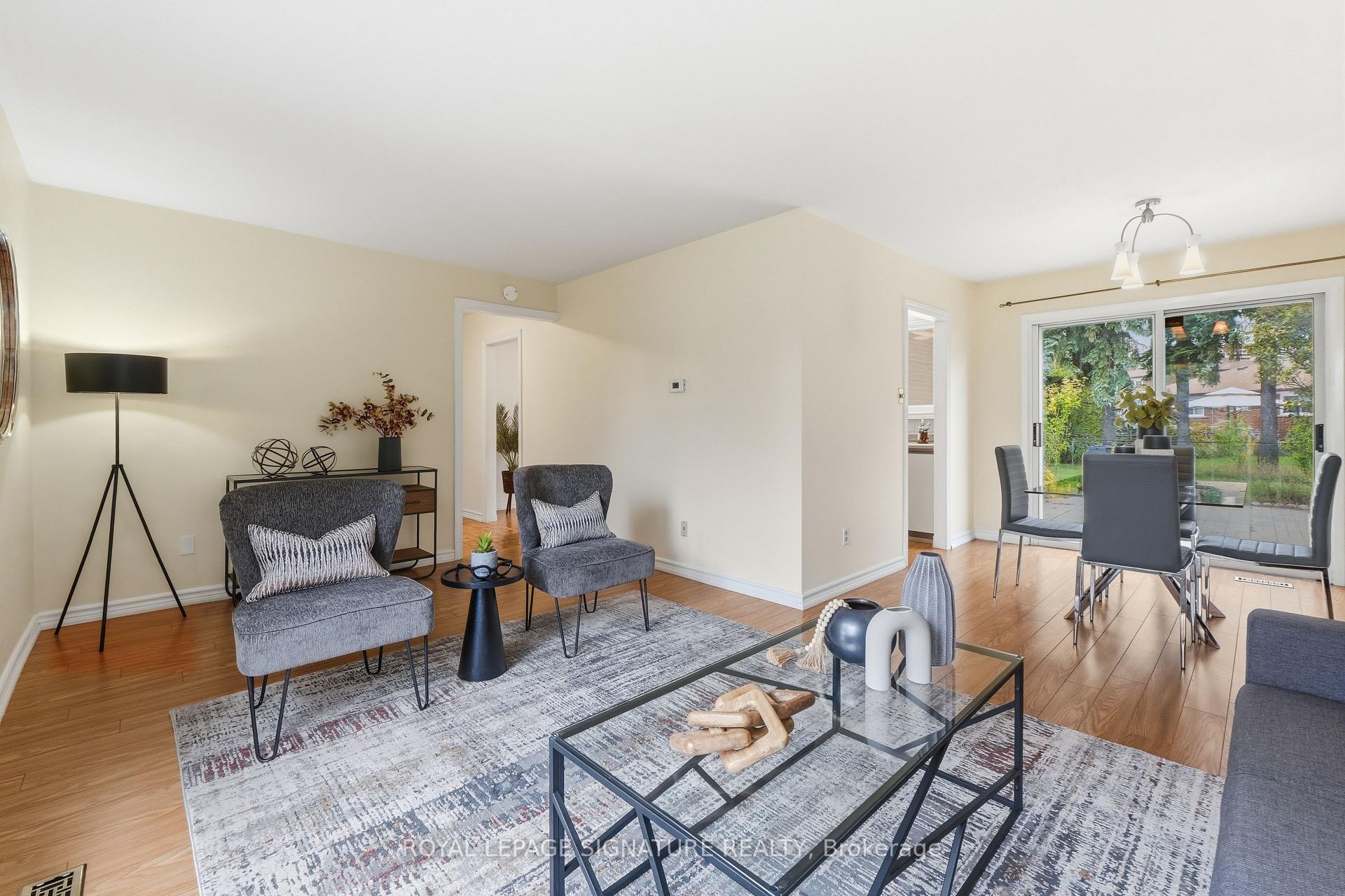 Photo 7 of 50 Killamarsh Drive, North York, York University Heights — HOMEH