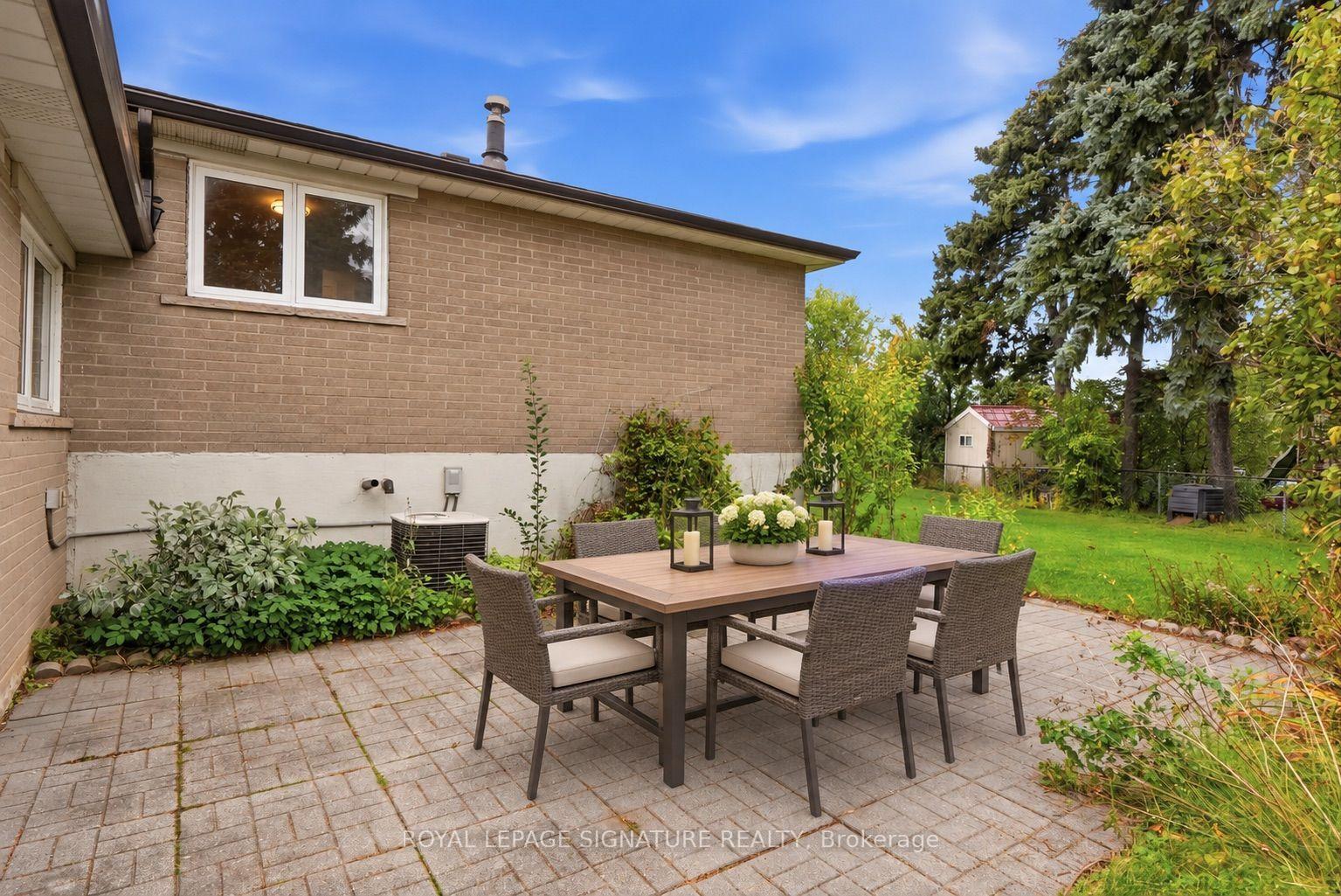 Photo 30 of 50 Killamarsh Drive, North York, York University Heights — HOMEH