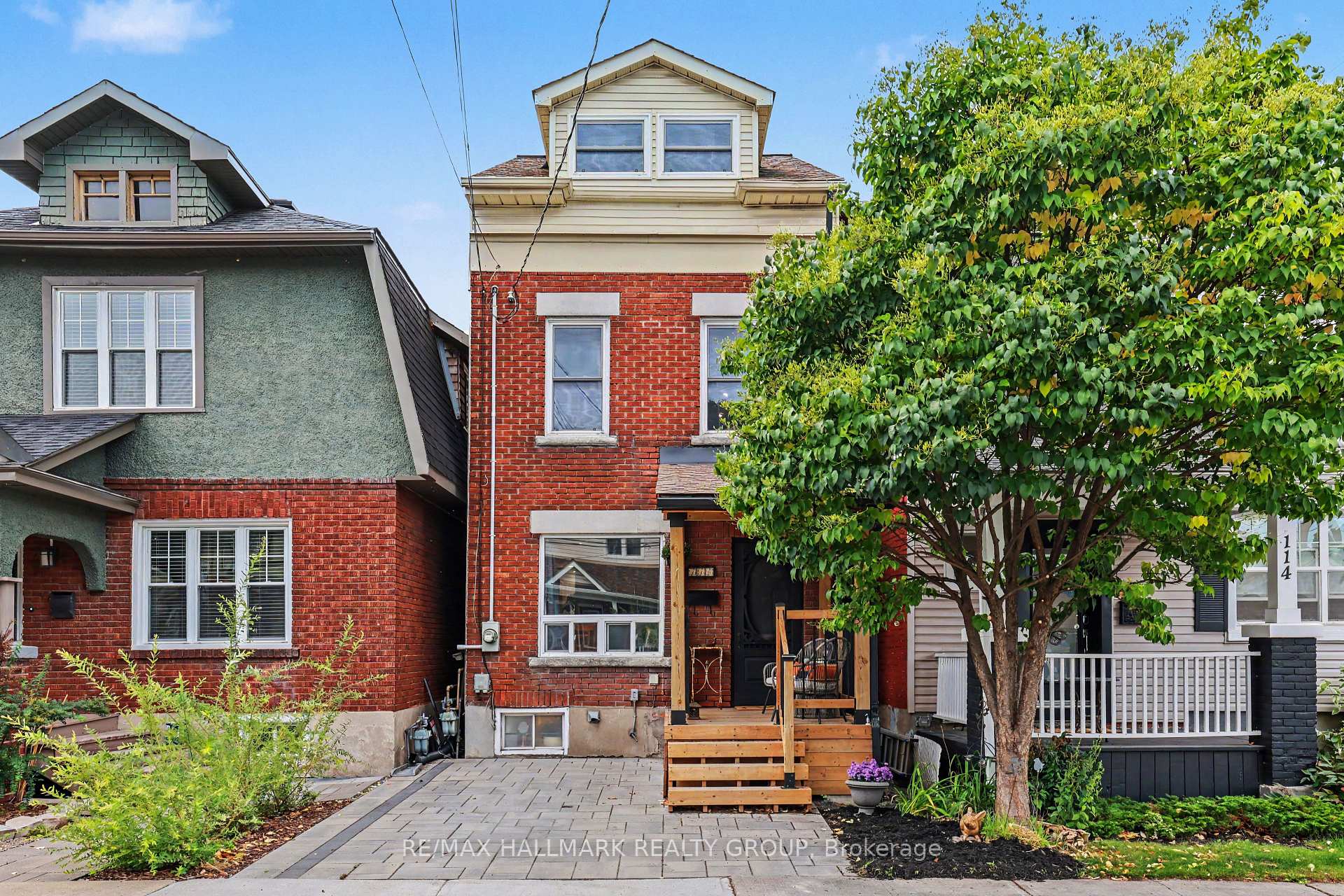 Photo 2 of 116 Hamilton Avenue N, Ottawa, Ottawa West — HOMEH