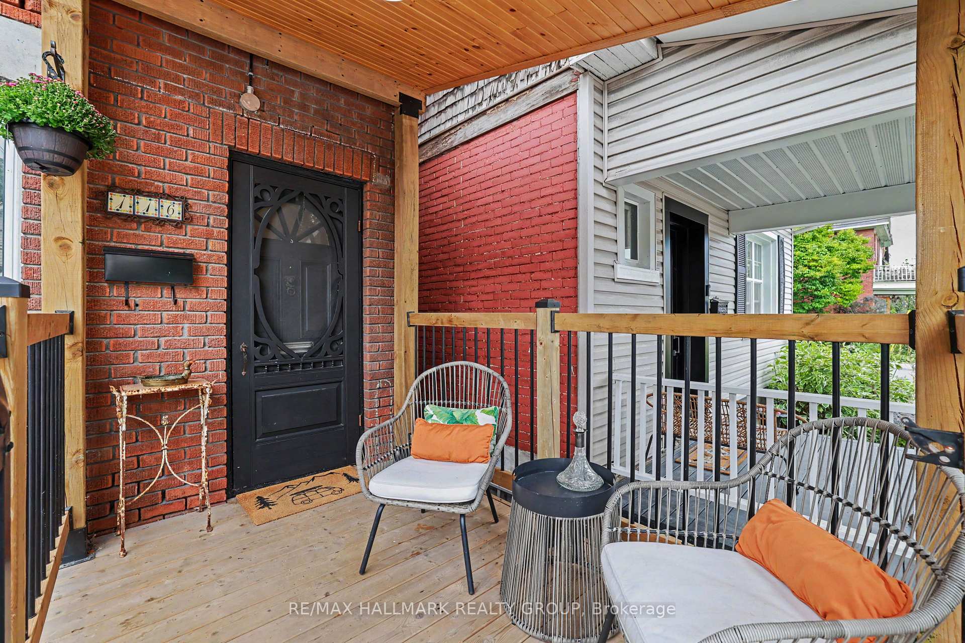 Photo 3 of 116 Hamilton Avenue N, Ottawa, Ottawa West — HOMEH