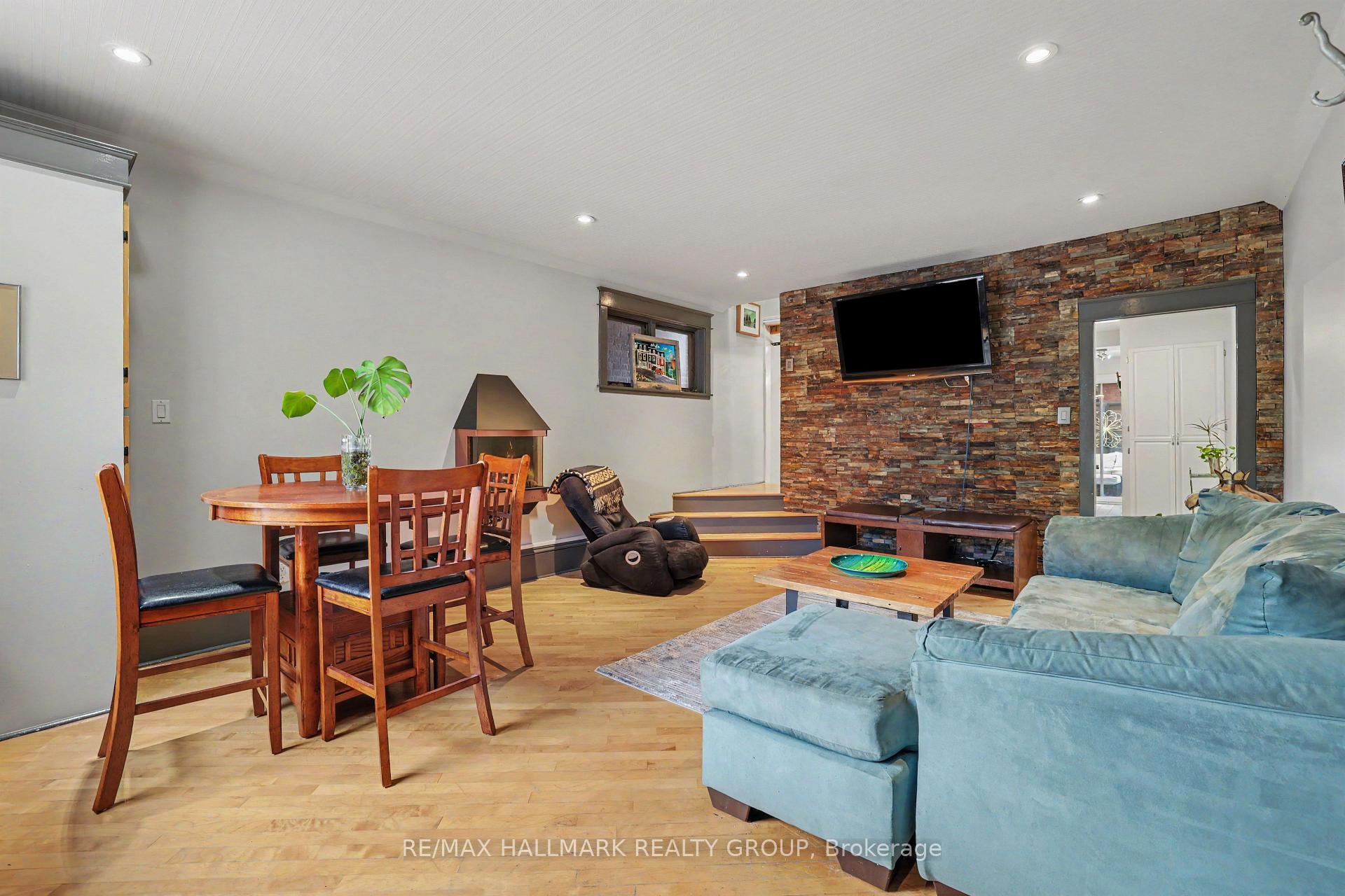 Photo 7 of 116 Hamilton Avenue N, Ottawa, Ottawa West — HOMEH