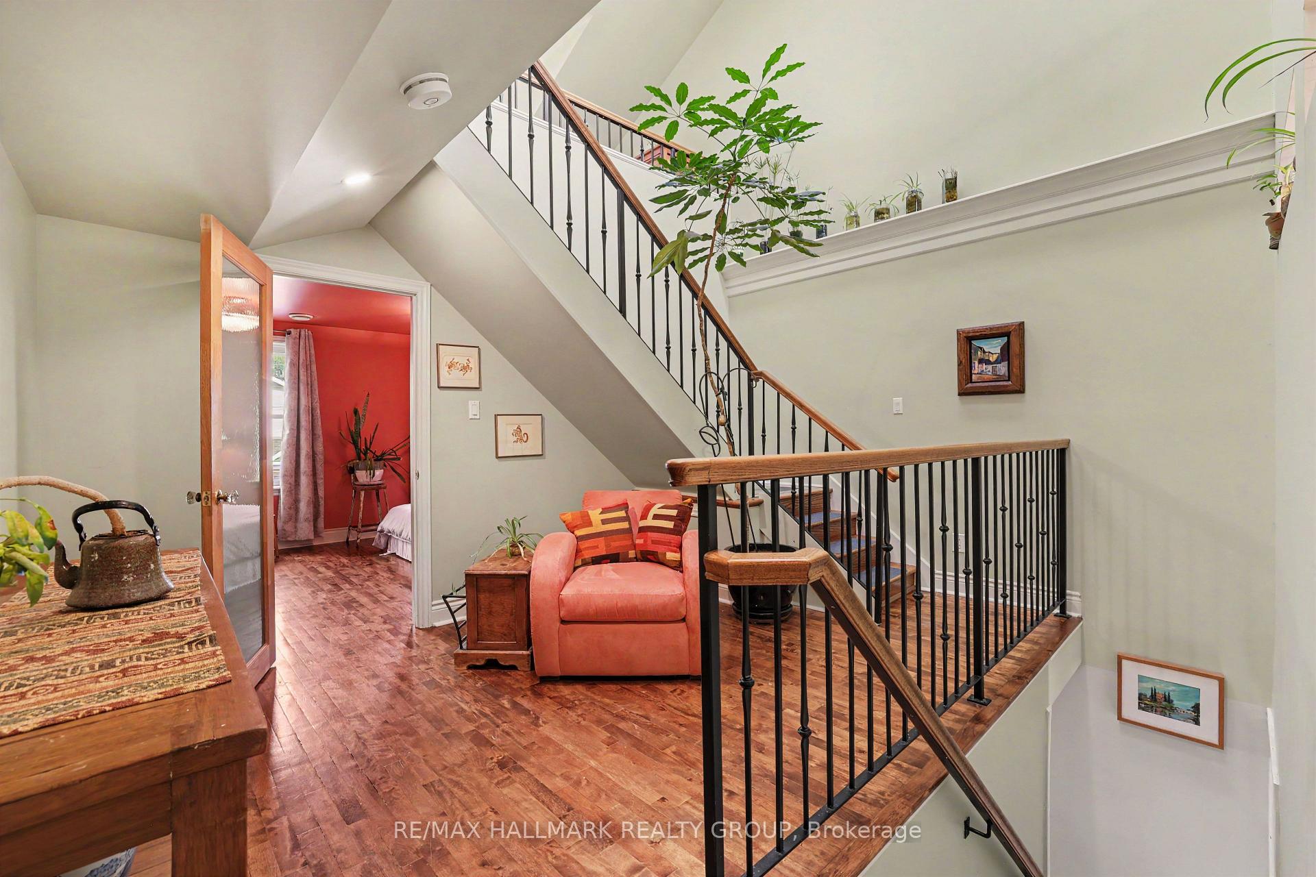 Photo 12 of 116 Hamilton Avenue N, Ottawa, Ottawa West — HOMEH