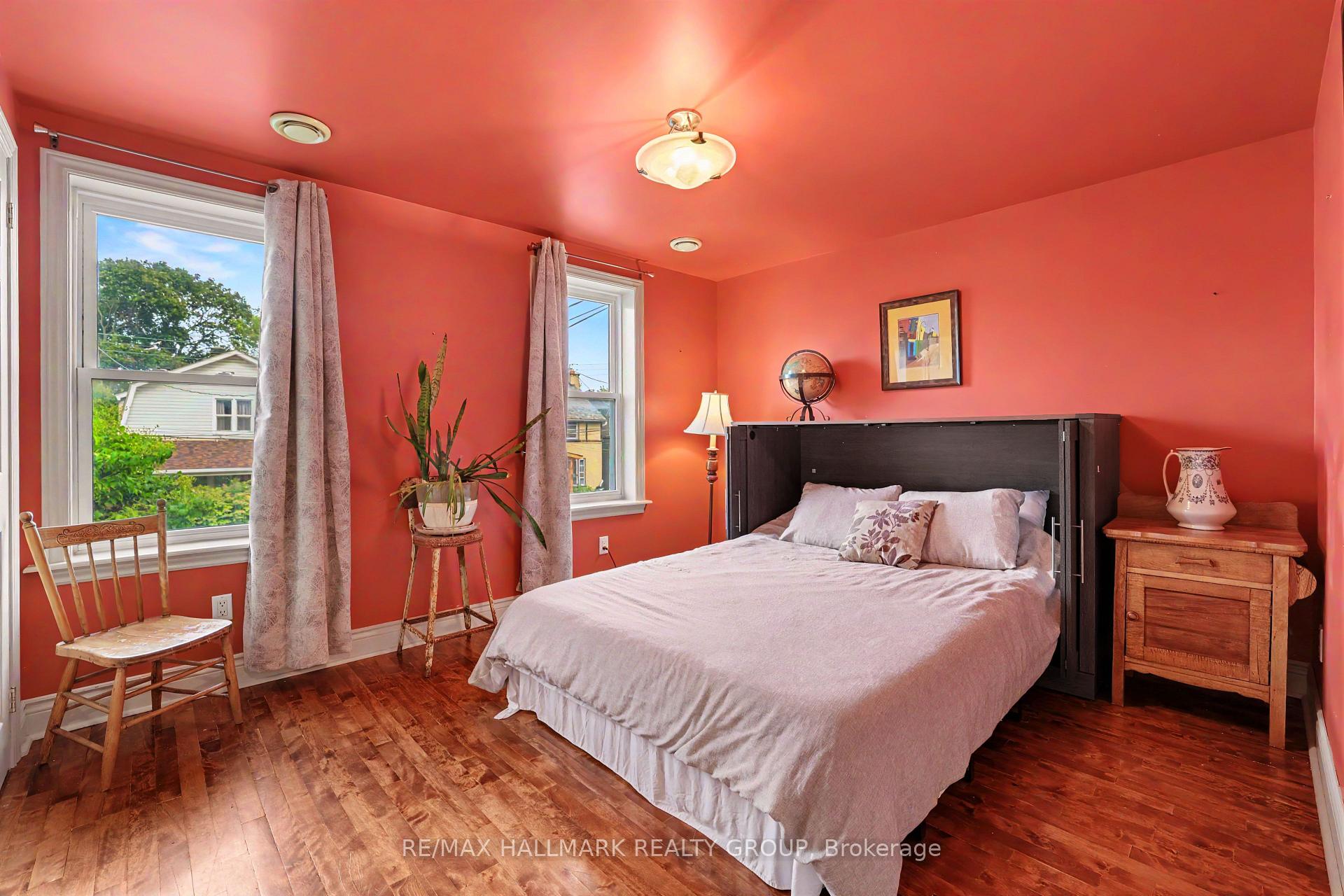 Photo 13 of 116 Hamilton Avenue N, Ottawa, Ottawa West — HOMEH