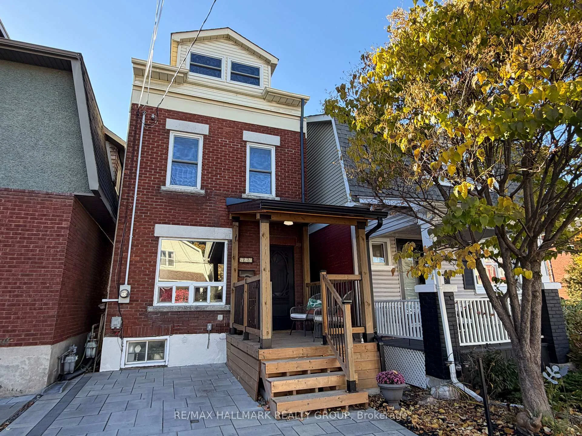 Photo of 116 Hamilton Avenue N