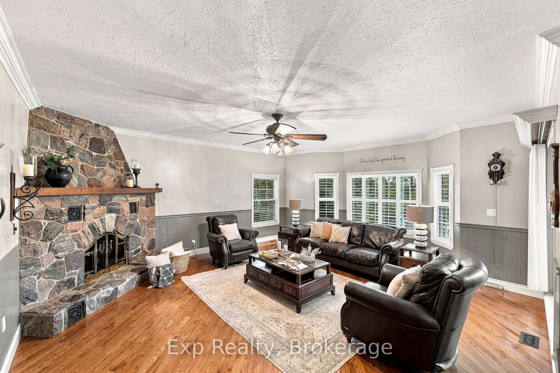 Photo 13 of 17 Forest Hill Drive, Hamilton Township, Rural Hamilton — HOMEH