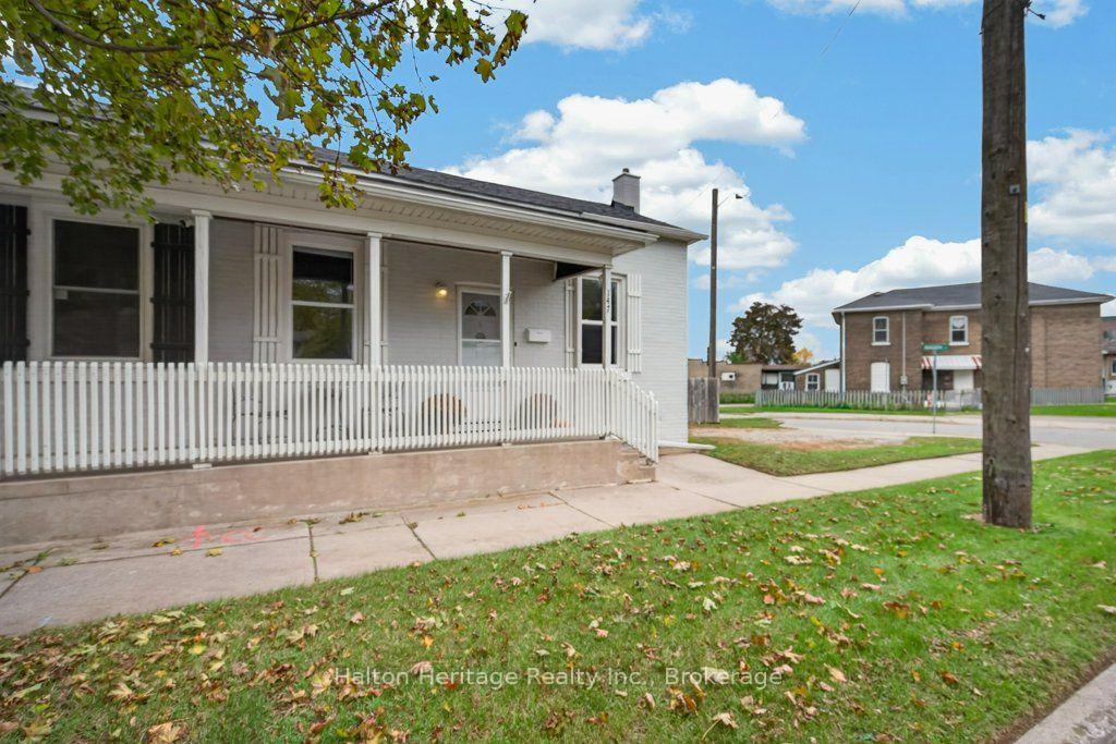 Photo 4 of 147 Pearl Street, Brantford, North Ward — HOMEH